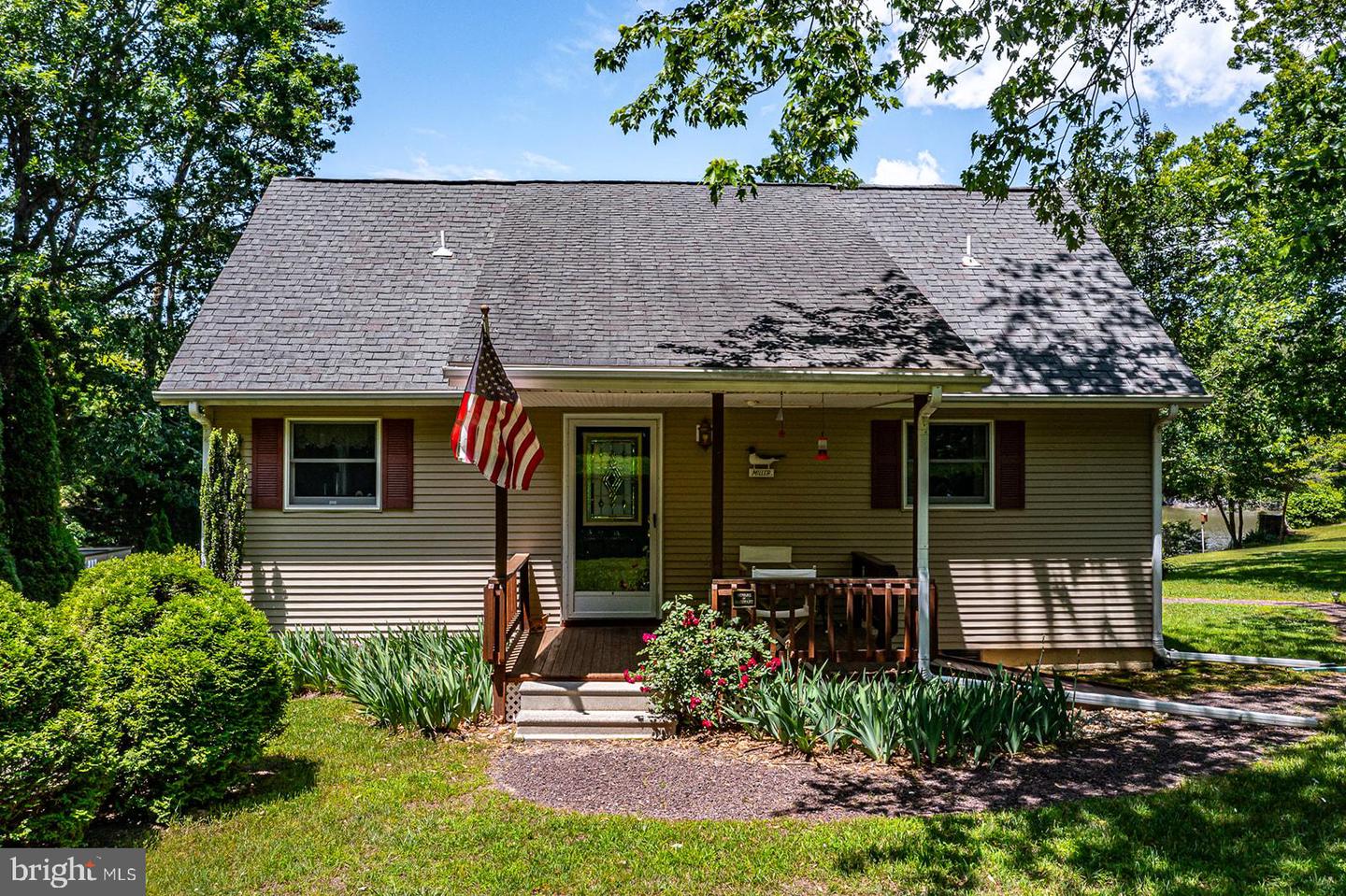 500 ROCK TOWN RD, REEDVILLE, Virginia 22539, 2 Bedrooms Bedrooms, 4 Rooms Rooms,1 BathroomBathrooms,Residential,For sale,500 ROCK TOWN RD,VANV2001610 MLS # VANV2001610