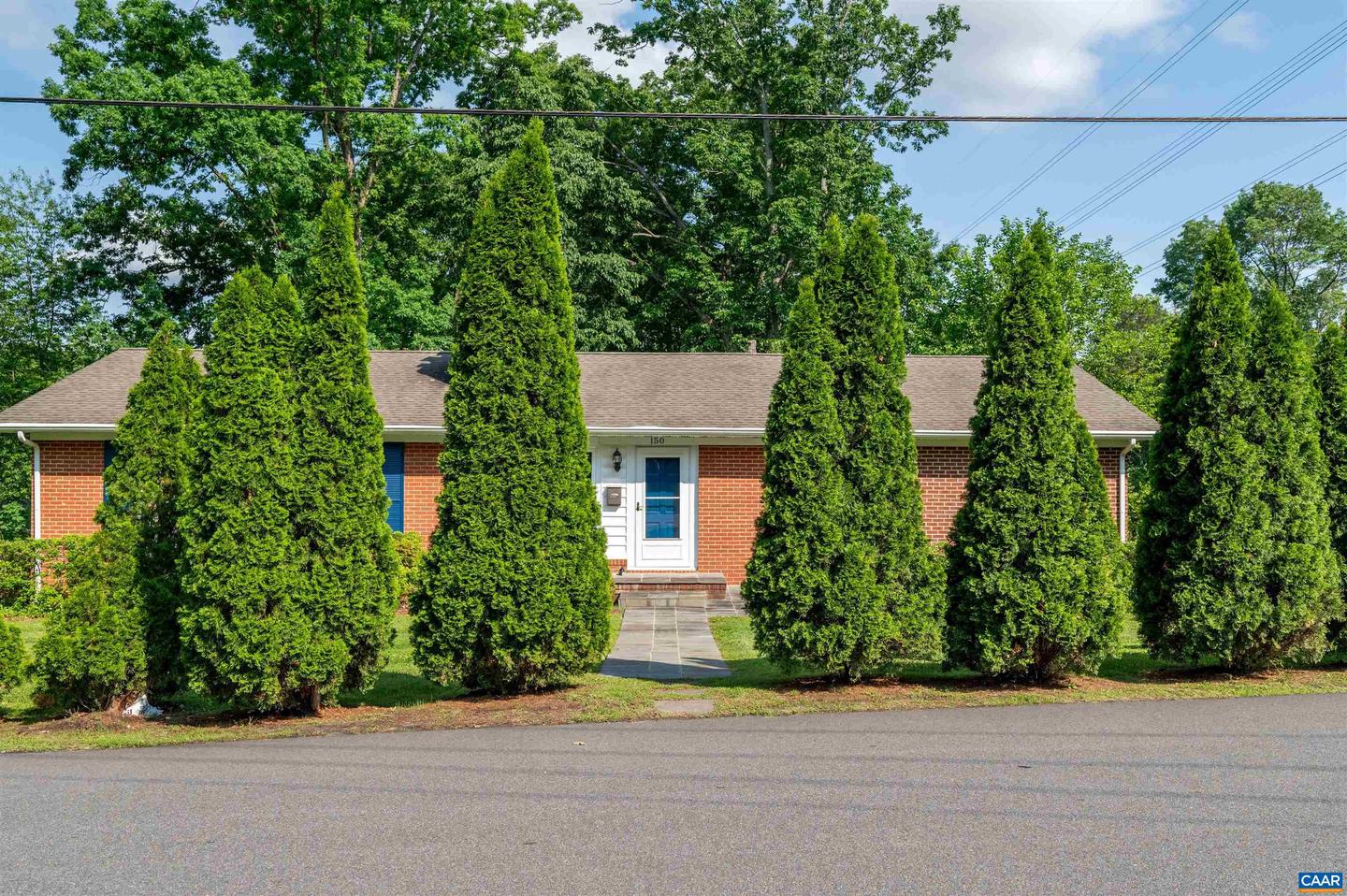 150 N BENNINGTON RD, CHARLOTTESVILLE, Virginia 22901, 4 Bedrooms Bedrooms, ,3 BathroomsBathrooms,Residential,For sale,150 N BENNINGTON RD,664782 MLS # 664782