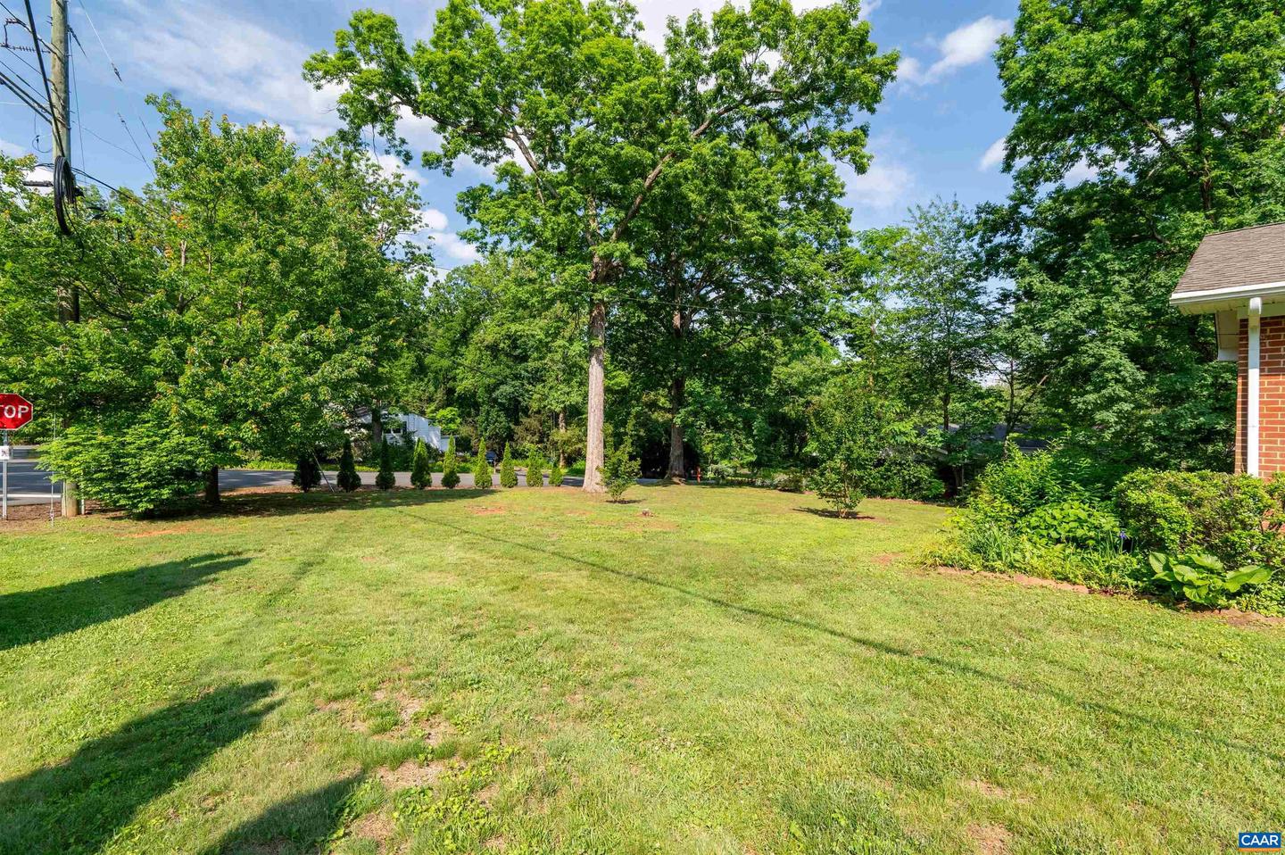 150 N BENNINGTON RD, CHARLOTTESVILLE, Virginia 22901, 4 Bedrooms Bedrooms, ,3 BathroomsBathrooms,Residential,For sale,150 N BENNINGTON RD,664782 MLS # 664782