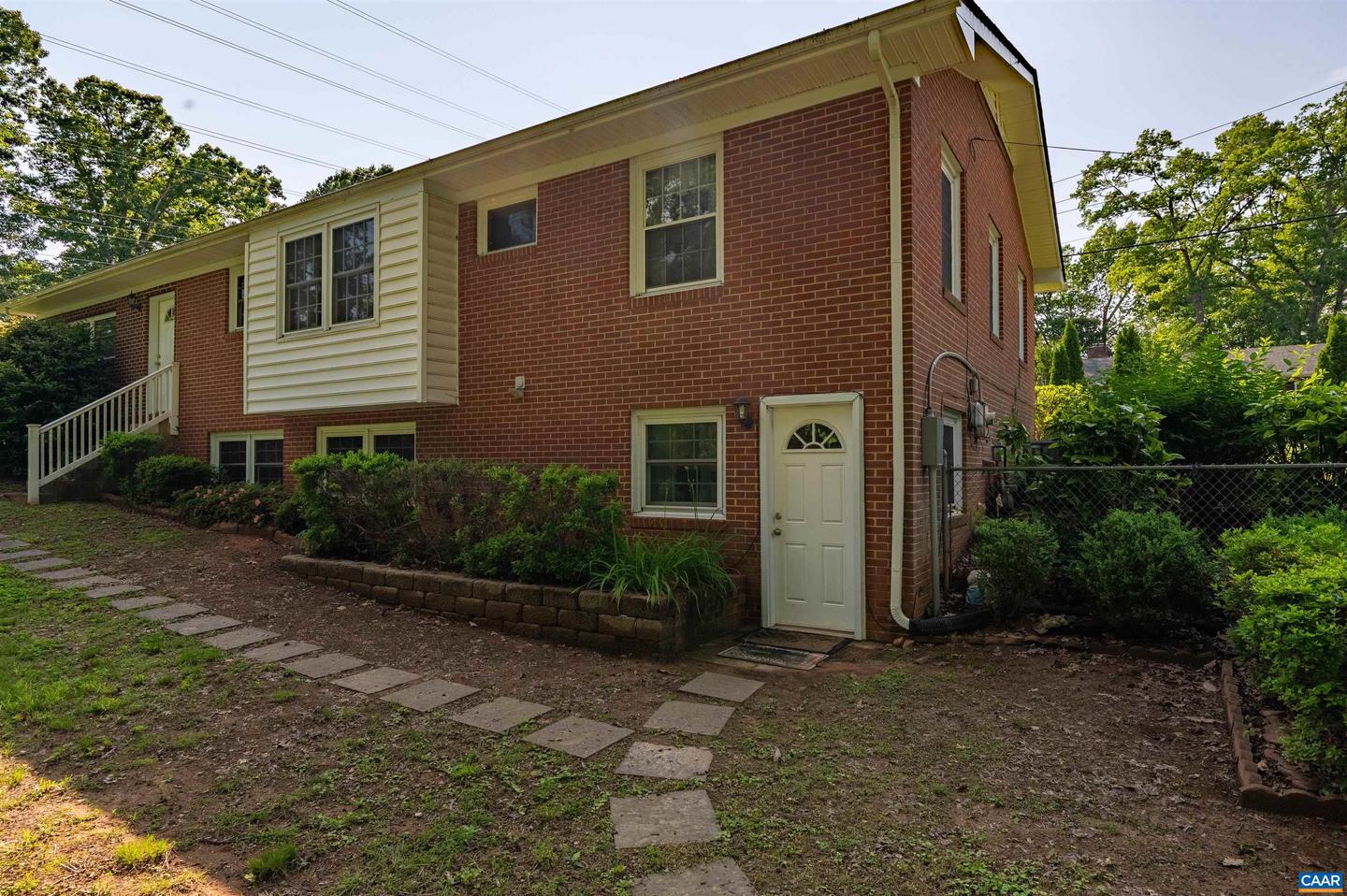 150 N BENNINGTON RD, CHARLOTTESVILLE, Virginia 22901, 4 Bedrooms Bedrooms, ,3 BathroomsBathrooms,Residential,For sale,150 N BENNINGTON RD,664782 MLS # 664782