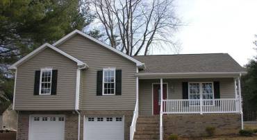 101 STERLING DR, WAYNESBORO, Virginia 22980, 3 Bedrooms Bedrooms, ,2 BathroomsBathrooms,Residential,For sale,101 STERLING DR,664783 MLS # 664783