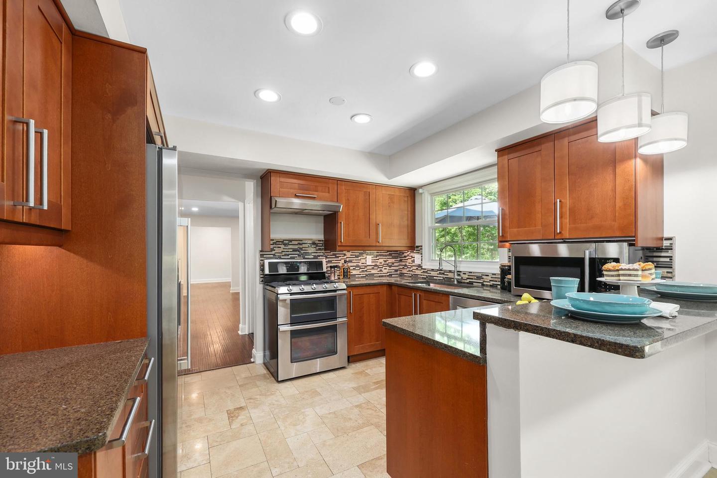 10840 BURR OAK WAY, BURKE, Virginia 22015, 4 Bedrooms Bedrooms, ,2 BathroomsBathrooms,Residential,For sale,10840 BURR OAK WAY,VAFX2242298 MLS # VAFX2242298