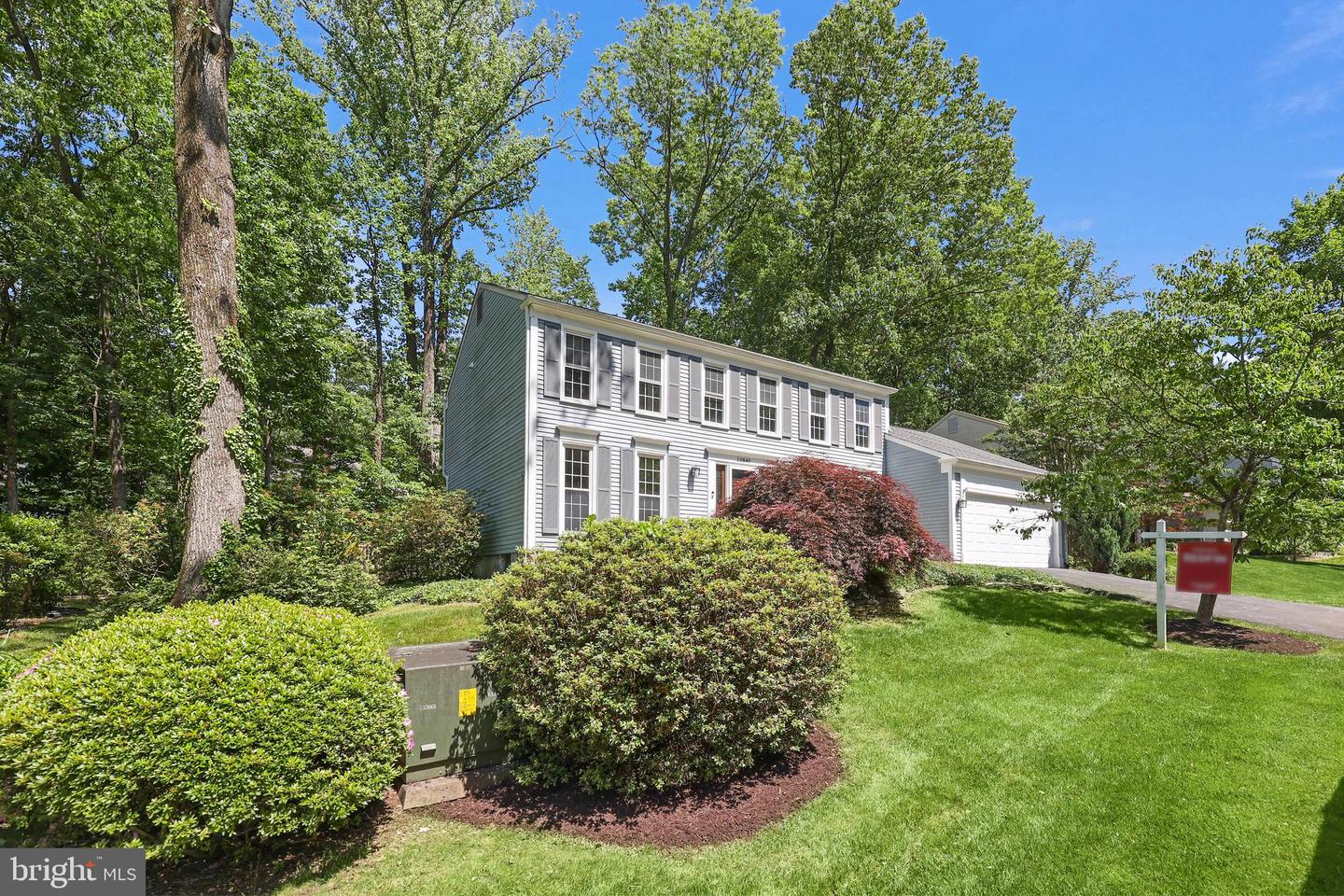 10840 BURR OAK WAY, BURKE, Virginia 22015, 4 Bedrooms Bedrooms, ,2 BathroomsBathrooms,Residential,For sale,10840 BURR OAK WAY,VAFX2242298 MLS # VAFX2242298