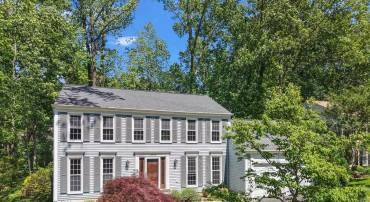 10840 BURR OAK WAY, BURKE, Virginia 22015, 4 Bedrooms Bedrooms, ,2 BathroomsBathrooms,Residential,For sale,10840 BURR OAK WAY,VAFX2242298 MLS # VAFX2242298