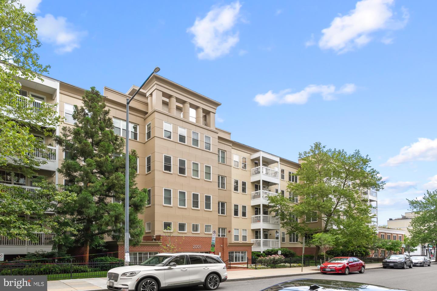 2001 12TH ST NW #410, WASHINGTON, District Of Columbia 20009, 1 Bedroom Bedrooms, ,1 BathroomBathrooms,Residential,For sale,2001 12TH ST NW #410,DCDC2201484 MLS # DCDC2201484