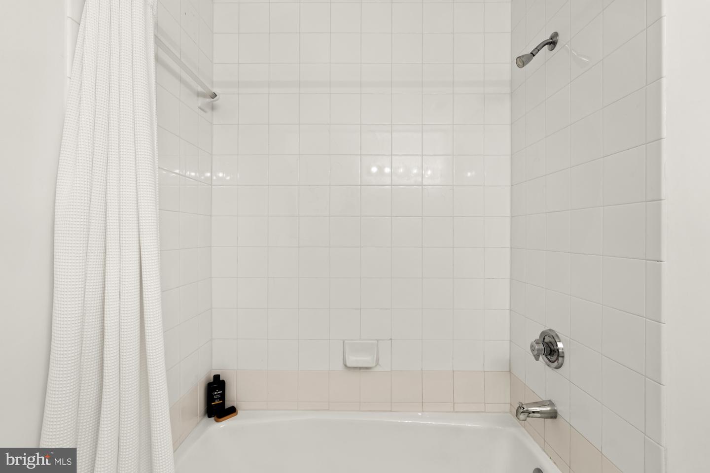 2001 12TH ST NW #410, WASHINGTON, District Of Columbia 20009, 1 Bedroom Bedrooms, ,1 BathroomBathrooms,Residential,For sale,2001 12TH ST NW #410,DCDC2201484 MLS # DCDC2201484