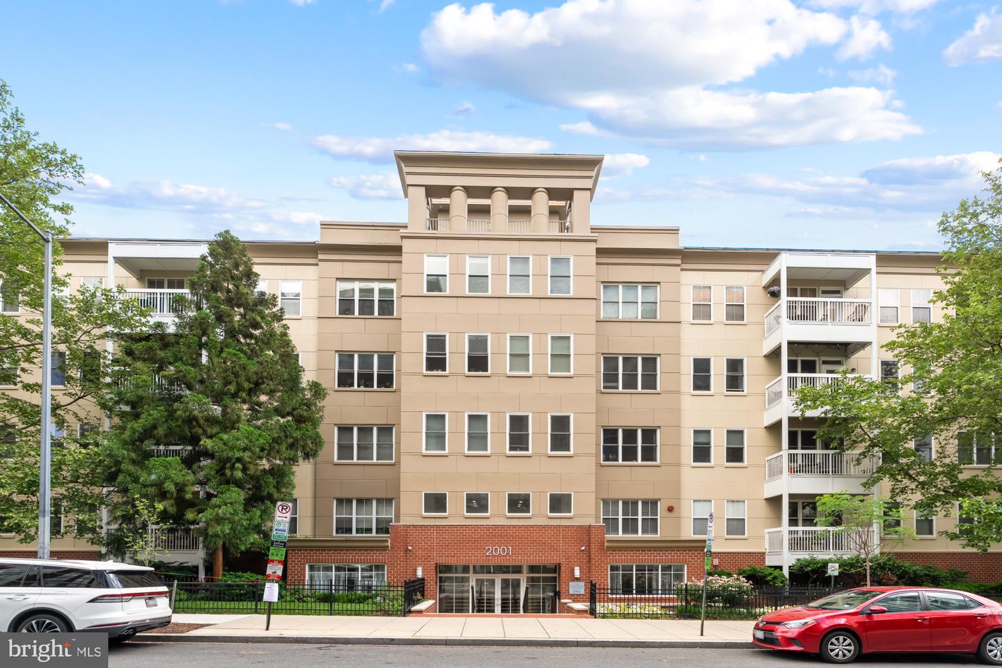 2001 12TH ST NW #410, WASHINGTON, District Of Columbia 20009, 1 Bedroom Bedrooms, ,1 BathroomBathrooms,Residential,For sale,2001 12TH ST NW #410,DCDC2201484 MLS # DCDC2201484