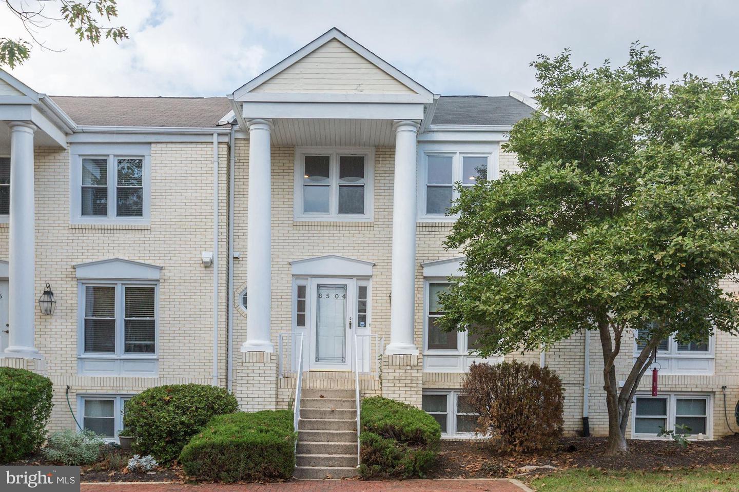 8504 JEFFERSONIAN CT, VIENNA, Virginia 22182, 4 Bedrooms Bedrooms, ,3 BathroomsBathrooms,Residential,For sale,8504 JEFFERSONIAN CT,VAFX2242020 MLS # VAFX2242020