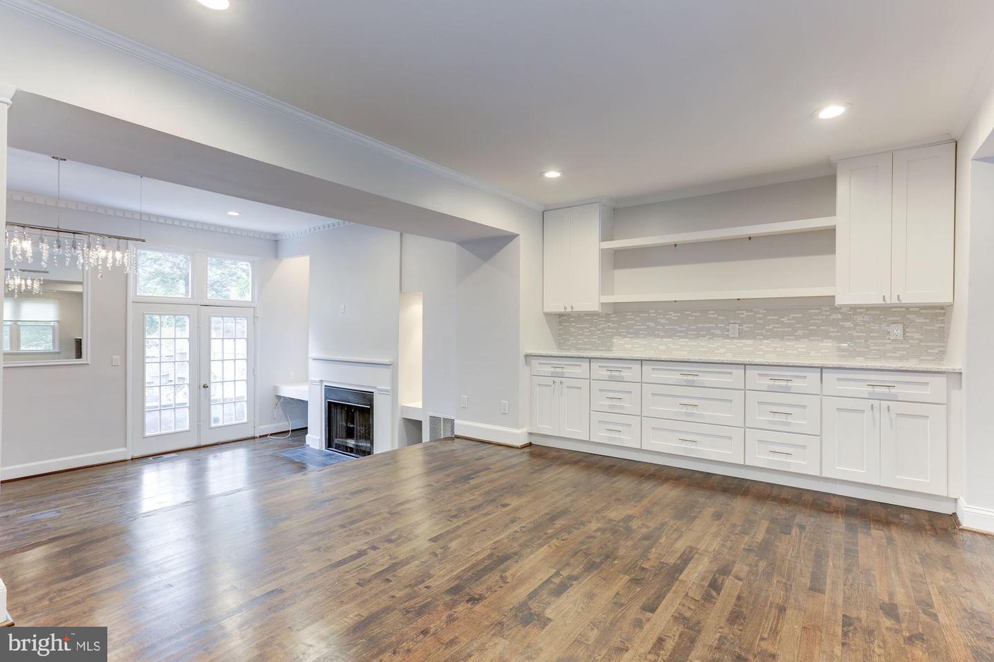 8504 JEFFERSONIAN CT, VIENNA, Virginia 22182, 4 Bedrooms Bedrooms, ,3 BathroomsBathrooms,Residential,For sale,8504 JEFFERSONIAN CT,VAFX2242020 MLS # VAFX2242020