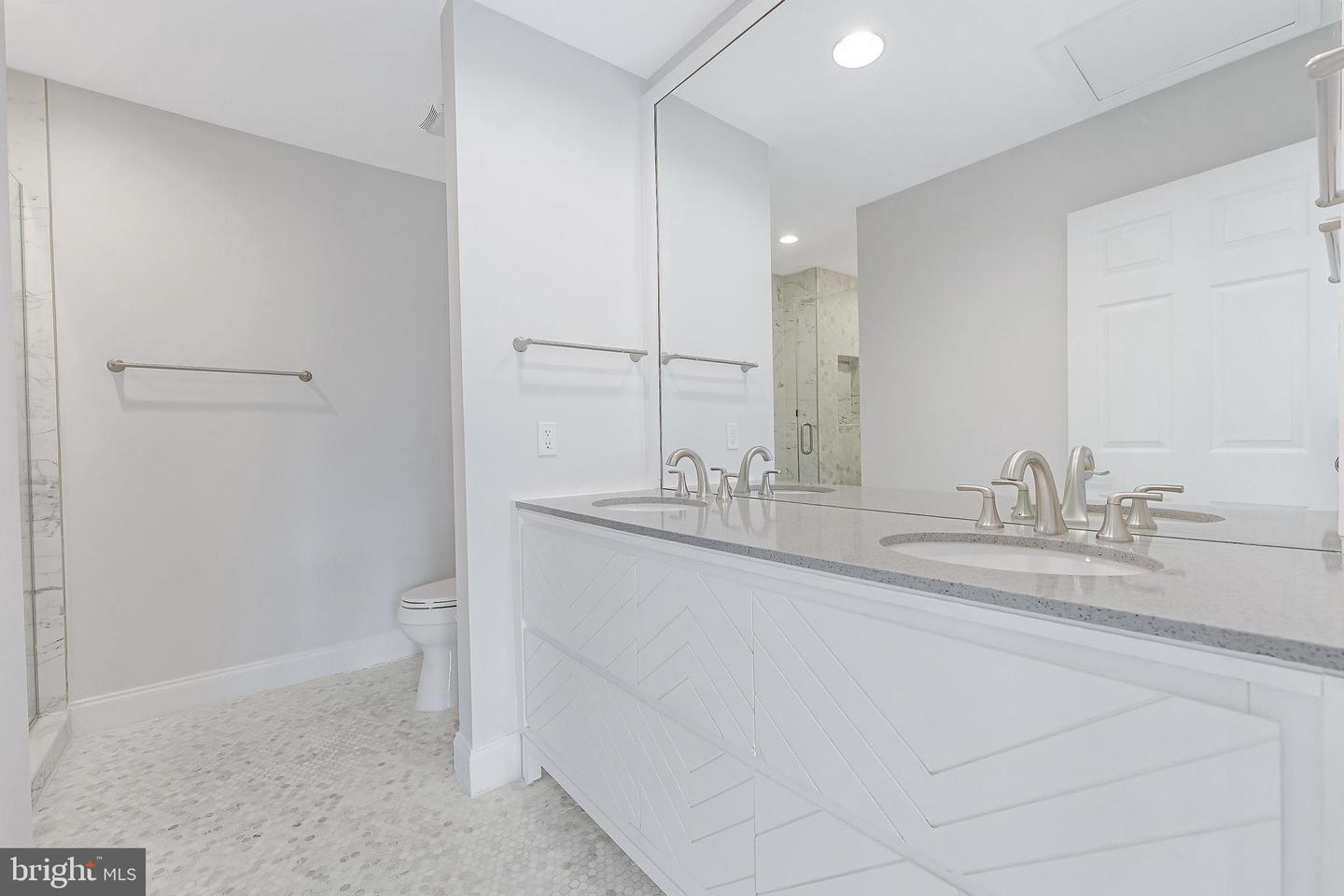 8504 JEFFERSONIAN CT, VIENNA, Virginia 22182, 4 Bedrooms Bedrooms, ,3 BathroomsBathrooms,Residential,For sale,8504 JEFFERSONIAN CT,VAFX2242020 MLS # VAFX2242020