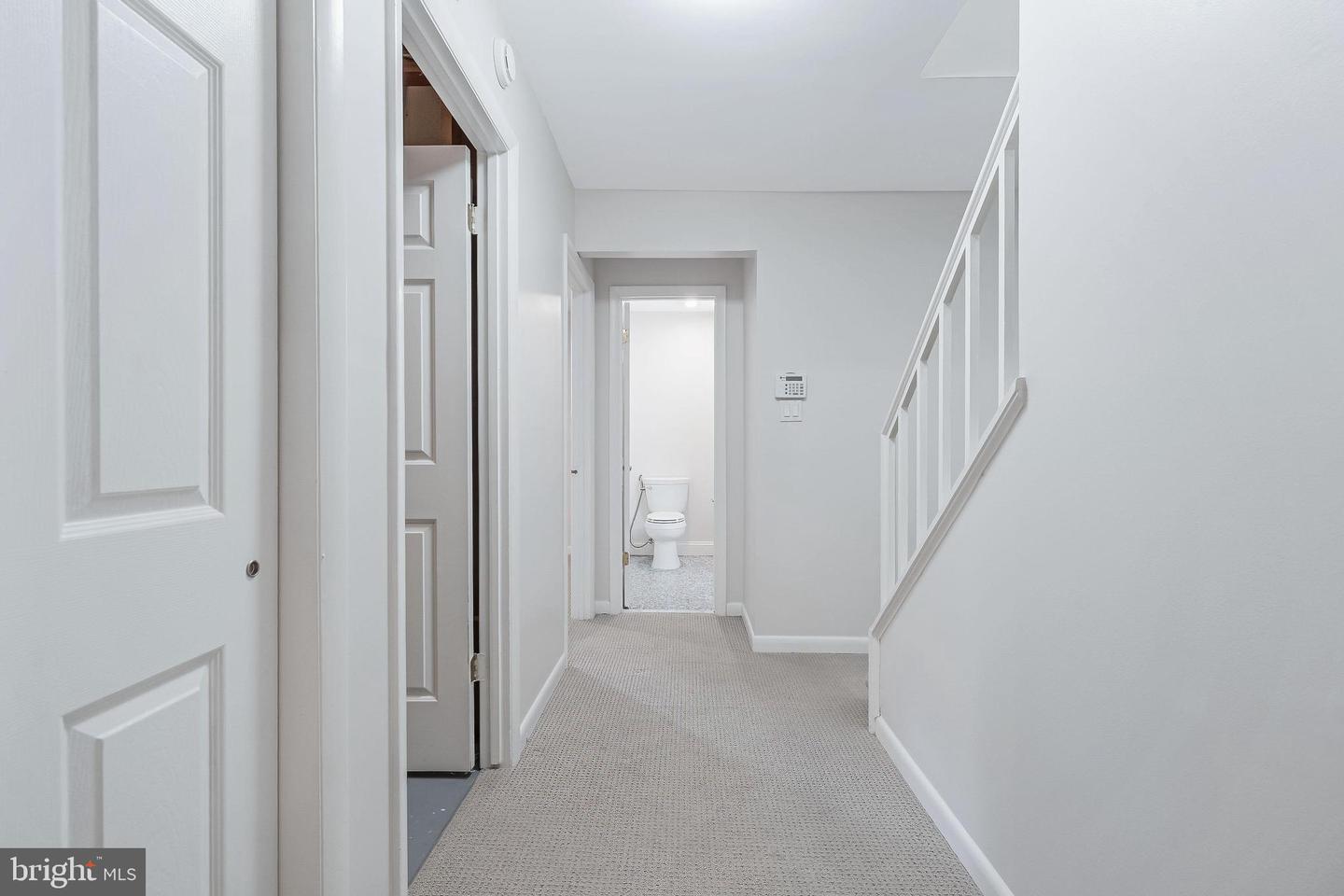 8504 JEFFERSONIAN CT, VIENNA, Virginia 22182, 4 Bedrooms Bedrooms, ,3 BathroomsBathrooms,Residential,For sale,8504 JEFFERSONIAN CT,VAFX2242020 MLS # VAFX2242020