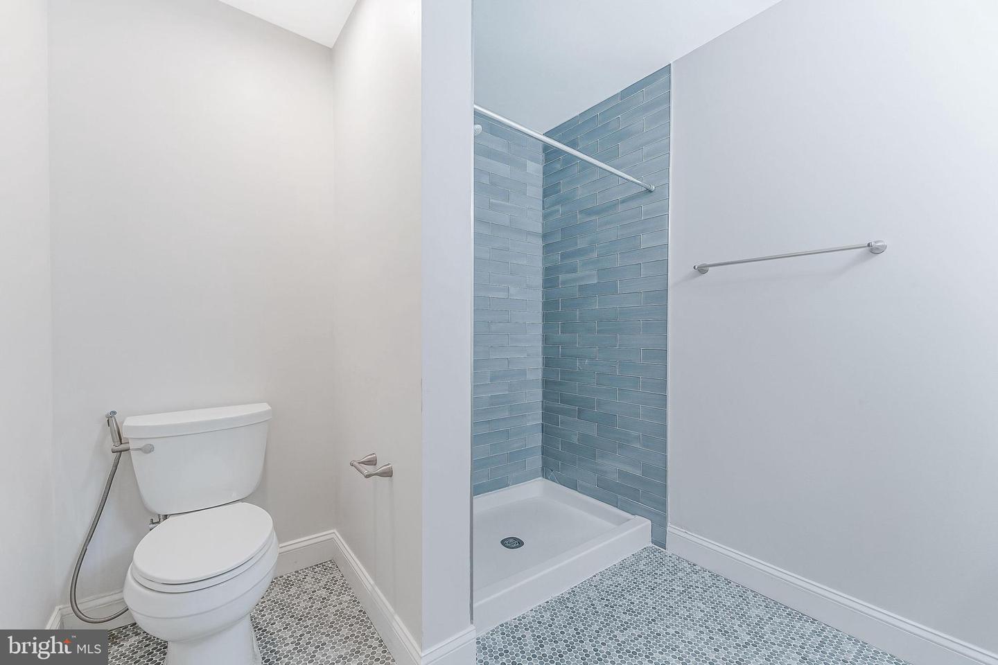 8504 JEFFERSONIAN CT, VIENNA, Virginia 22182, 4 Bedrooms Bedrooms, ,3 BathroomsBathrooms,Residential,For sale,8504 JEFFERSONIAN CT,VAFX2242020 MLS # VAFX2242020
