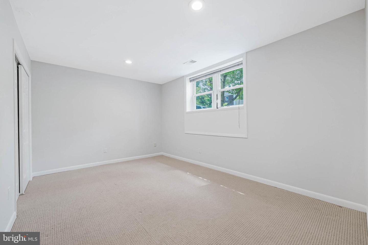 8504 JEFFERSONIAN CT, VIENNA, Virginia 22182, 4 Bedrooms Bedrooms, ,3 BathroomsBathrooms,Residential,For sale,8504 JEFFERSONIAN CT,VAFX2242020 MLS # VAFX2242020