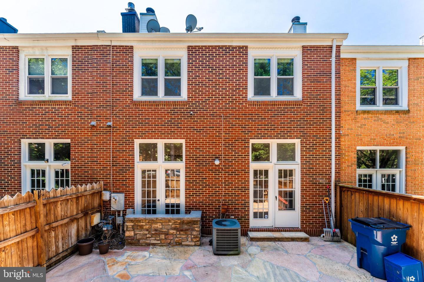 8504 JEFFERSONIAN CT, VIENNA, Virginia 22182, 4 Bedrooms Bedrooms, ,3 BathroomsBathrooms,Residential,For sale,8504 JEFFERSONIAN CT,VAFX2242020 MLS # VAFX2242020