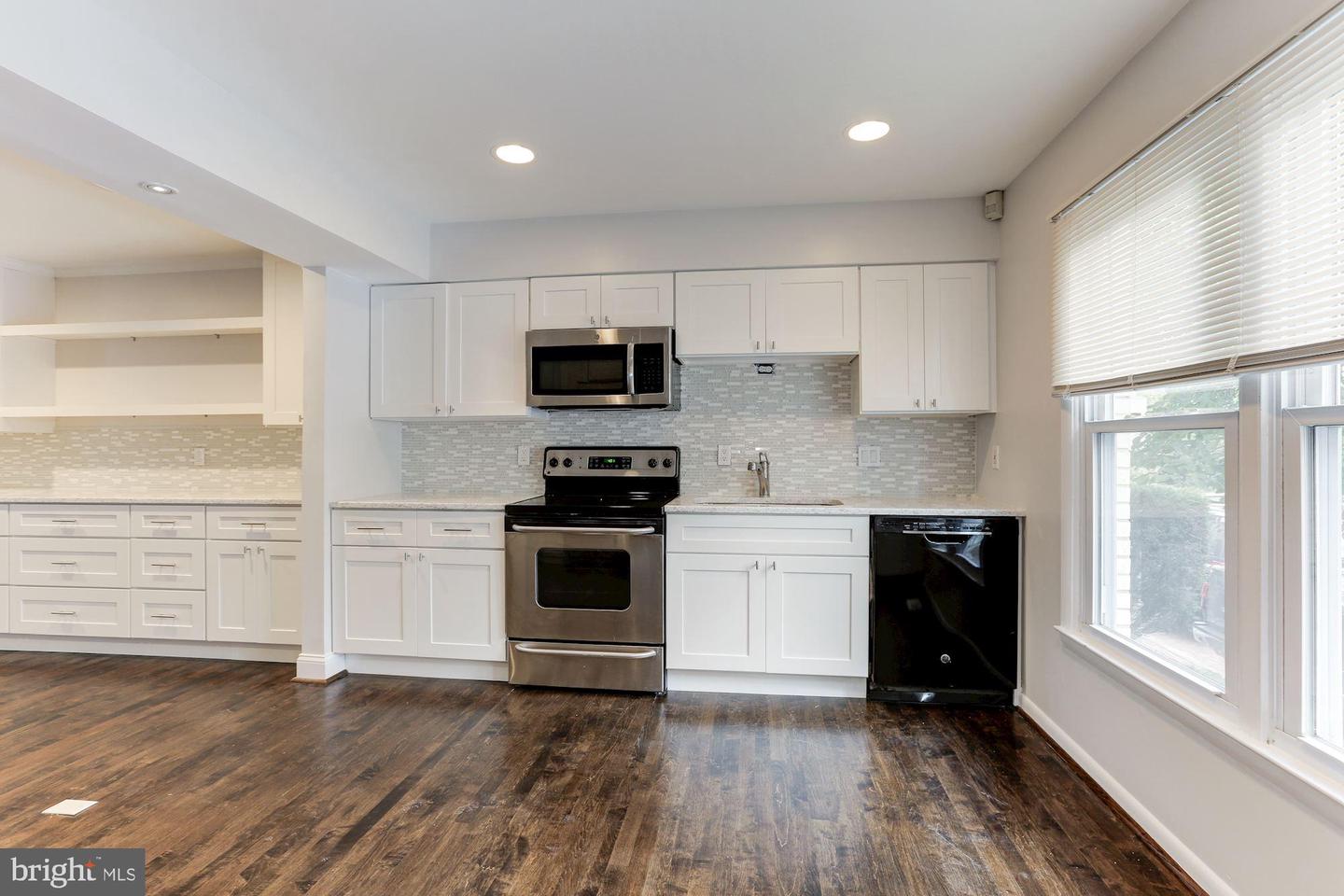8504 JEFFERSONIAN CT, VIENNA, Virginia 22182, 4 Bedrooms Bedrooms, ,3 BathroomsBathrooms,Residential,For sale,8504 JEFFERSONIAN CT,VAFX2242020 MLS # VAFX2242020