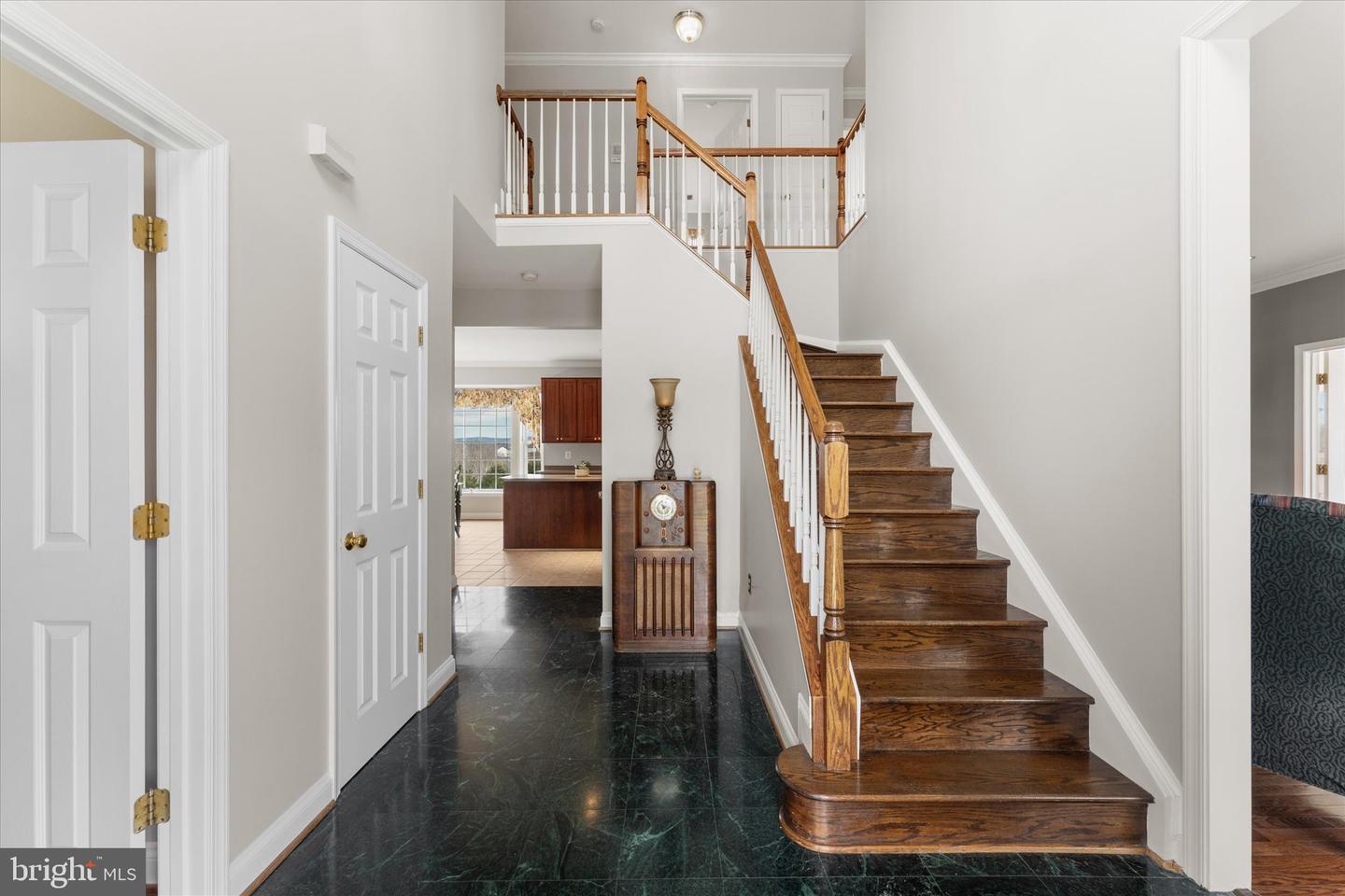 12479 SYCAMORE VISTA LN, LOVETTSVILLE, Virginia 20180, 5 Bedrooms Bedrooms, ,3 BathroomsBathrooms,Residential,For sale,12479 SYCAMORE VISTA LN,VALO2097312 MLS # VALO2097312