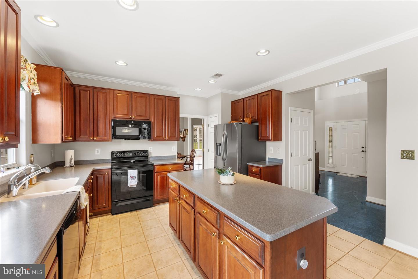 12479 SYCAMORE VISTA LN, LOVETTSVILLE, Virginia 20180, 5 Bedrooms Bedrooms, ,3 BathroomsBathrooms,Residential,For sale,12479 SYCAMORE VISTA LN,VALO2097312 MLS # VALO2097312
