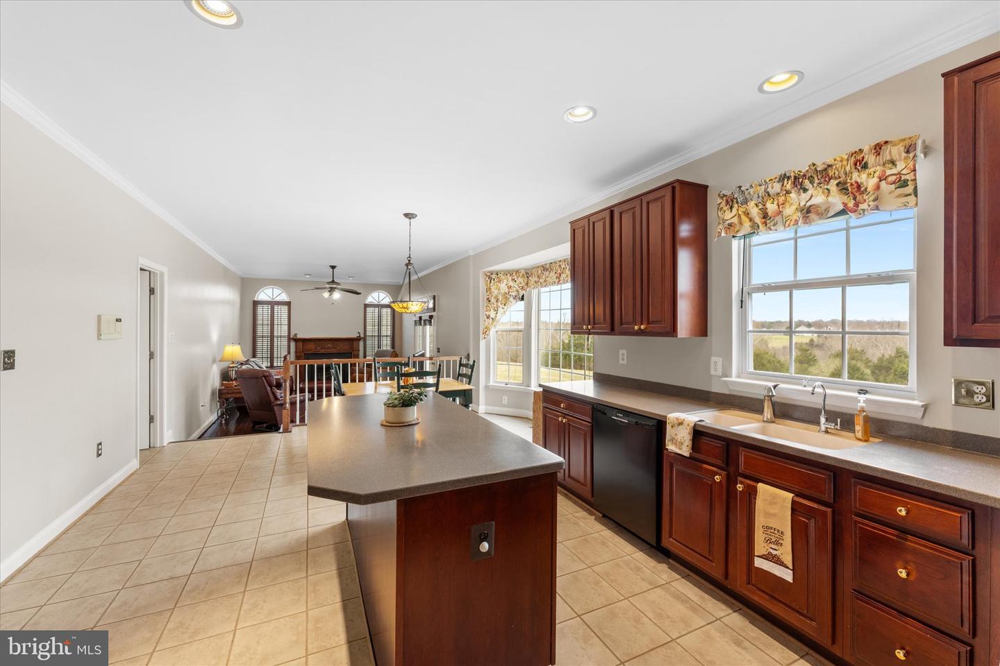 12479 SYCAMORE VISTA LN, LOVETTSVILLE, Virginia 20180, 5 Bedrooms Bedrooms, ,3 BathroomsBathrooms,Residential,For sale,12479 SYCAMORE VISTA LN,VALO2097312 MLS # VALO2097312