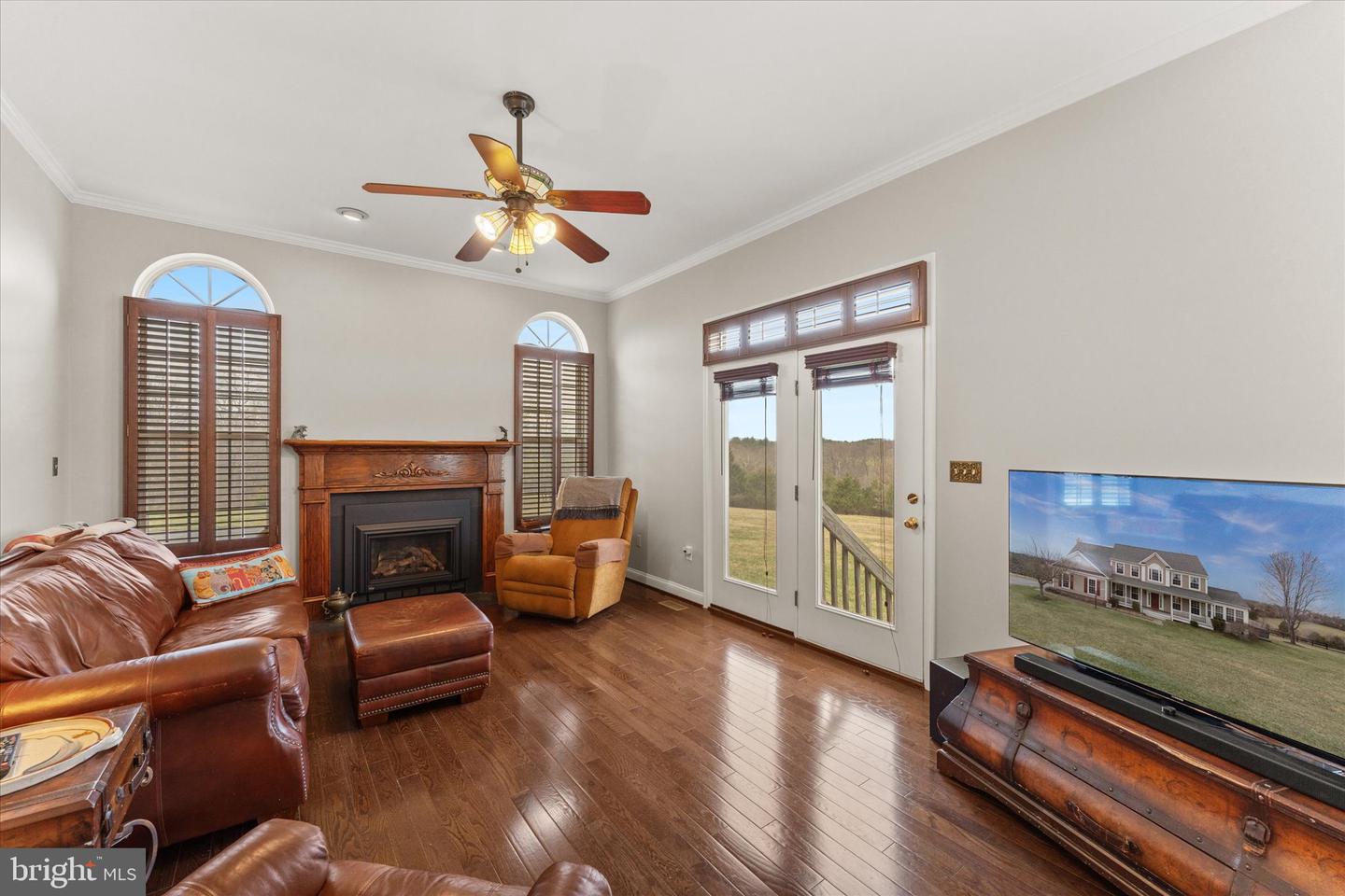 12479 SYCAMORE VISTA LN, LOVETTSVILLE, Virginia 20180, 5 Bedrooms Bedrooms, ,3 BathroomsBathrooms,Residential,For sale,12479 SYCAMORE VISTA LN,VALO2097312 MLS # VALO2097312