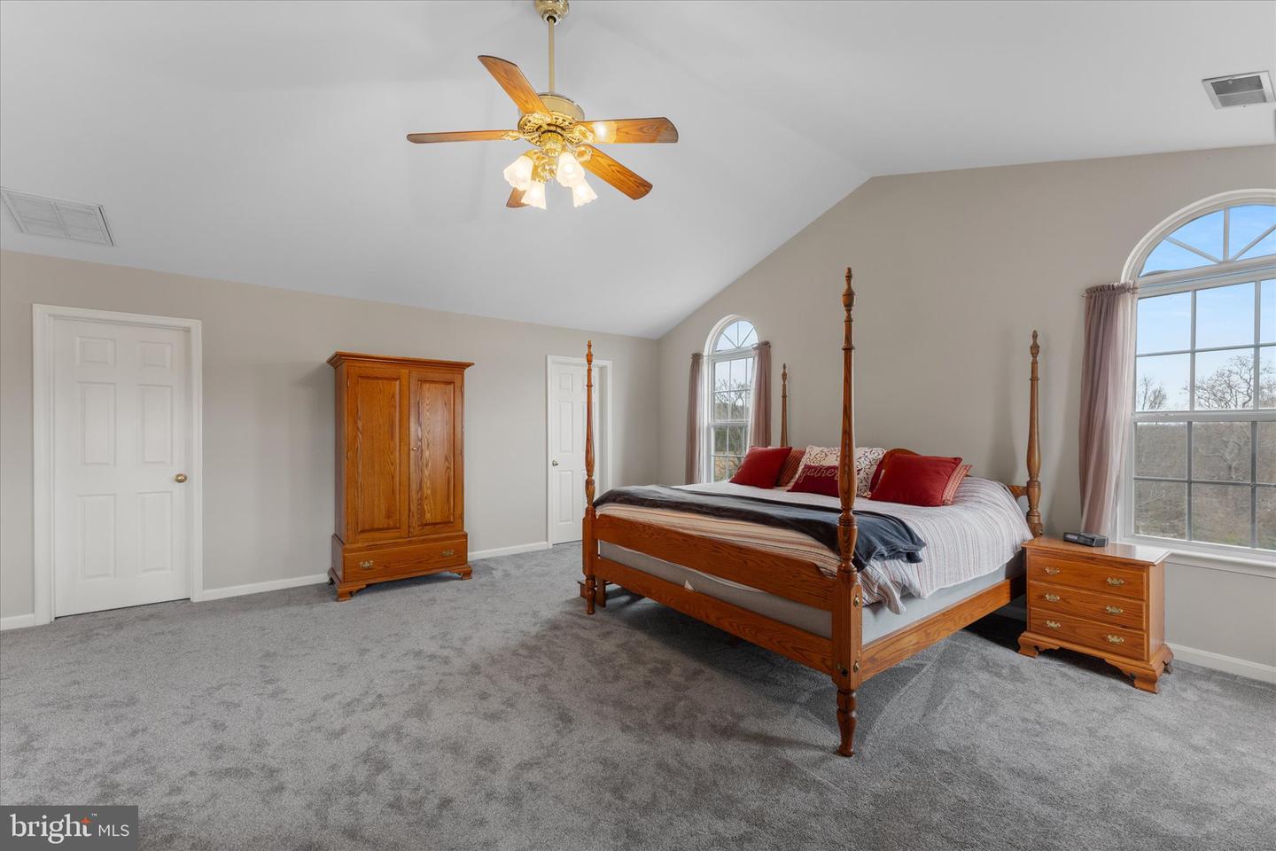 12479 SYCAMORE VISTA LN, LOVETTSVILLE, Virginia 20180, 5 Bedrooms Bedrooms, ,3 BathroomsBathrooms,Residential,For sale,12479 SYCAMORE VISTA LN,VALO2097312 MLS # VALO2097312