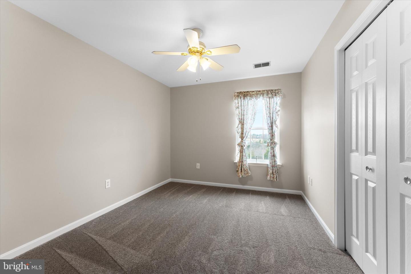 12479 SYCAMORE VISTA LN, LOVETTSVILLE, Virginia 20180, 5 Bedrooms Bedrooms, ,3 BathroomsBathrooms,Residential,For sale,12479 SYCAMORE VISTA LN,VALO2097312 MLS # VALO2097312