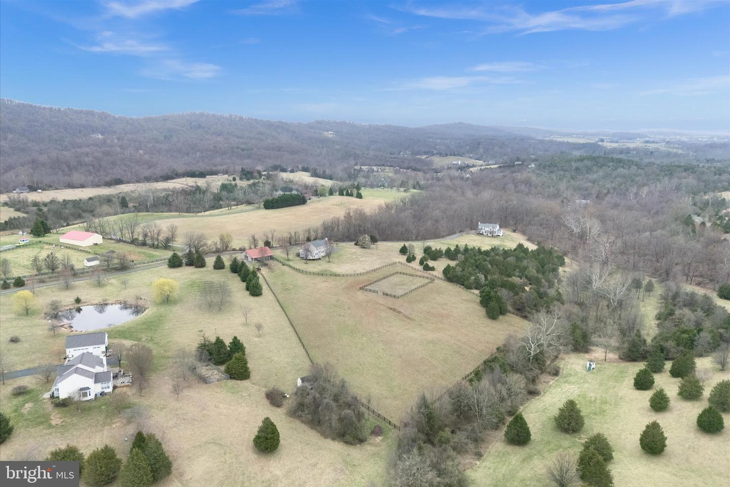 12479 SYCAMORE VISTA LN, LOVETTSVILLE, Virginia 20180, 5 Bedrooms Bedrooms, ,3 BathroomsBathrooms,Residential,For sale,12479 SYCAMORE VISTA LN,VALO2097312 MLS # VALO2097312