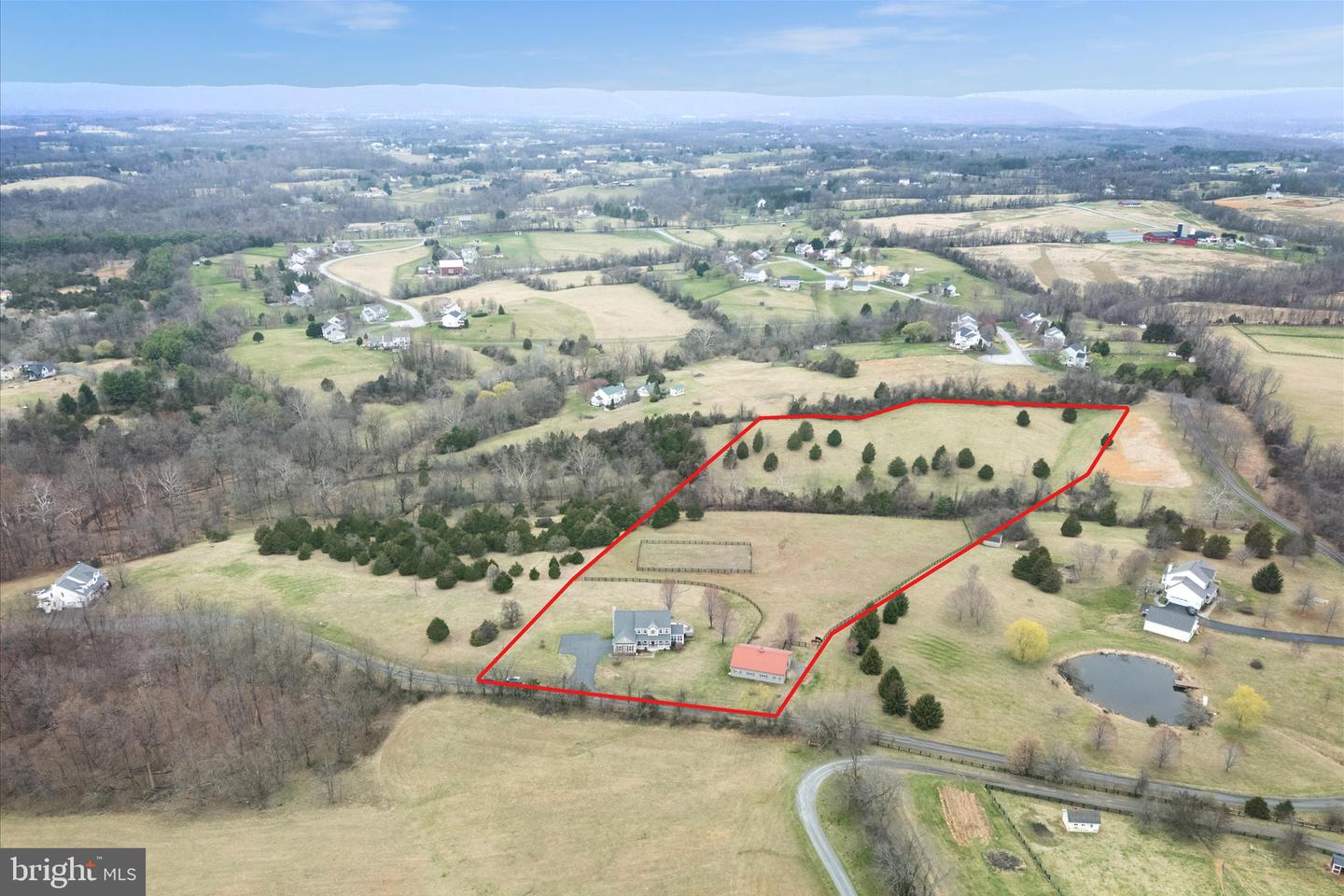 12479 SYCAMORE VISTA LN, LOVETTSVILLE, Virginia 20180, 5 Bedrooms Bedrooms, ,3 BathroomsBathrooms,Residential,For sale,12479 SYCAMORE VISTA LN,VALO2097312 MLS # VALO2097312