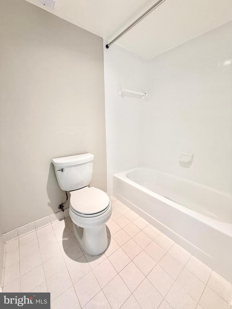 5505 SEMINARY RD #1516N, FALLS CHURCH, Virginia 22041, 2 Bedrooms Bedrooms, ,2 BathroomsBathrooms,Residential,For sale,5505 SEMINARY RD #1516N,VAFX2242080 MLS # VAFX2242080
