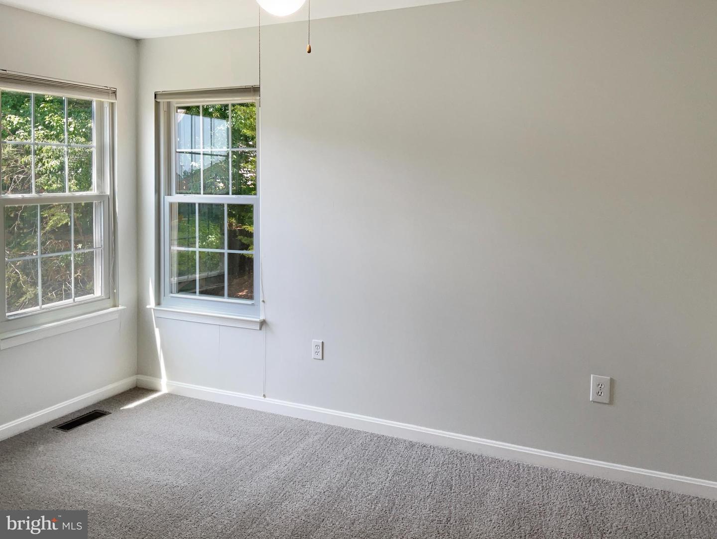 15346 BEVANWOOD DR, WOODBRIDGE, Virginia 22193, 4 Bedrooms Bedrooms, ,3 BathroomsBathrooms,Residential,For sale,15346 BEVANWOOD DR,VAPW2095170 MLS # VAPW2095170