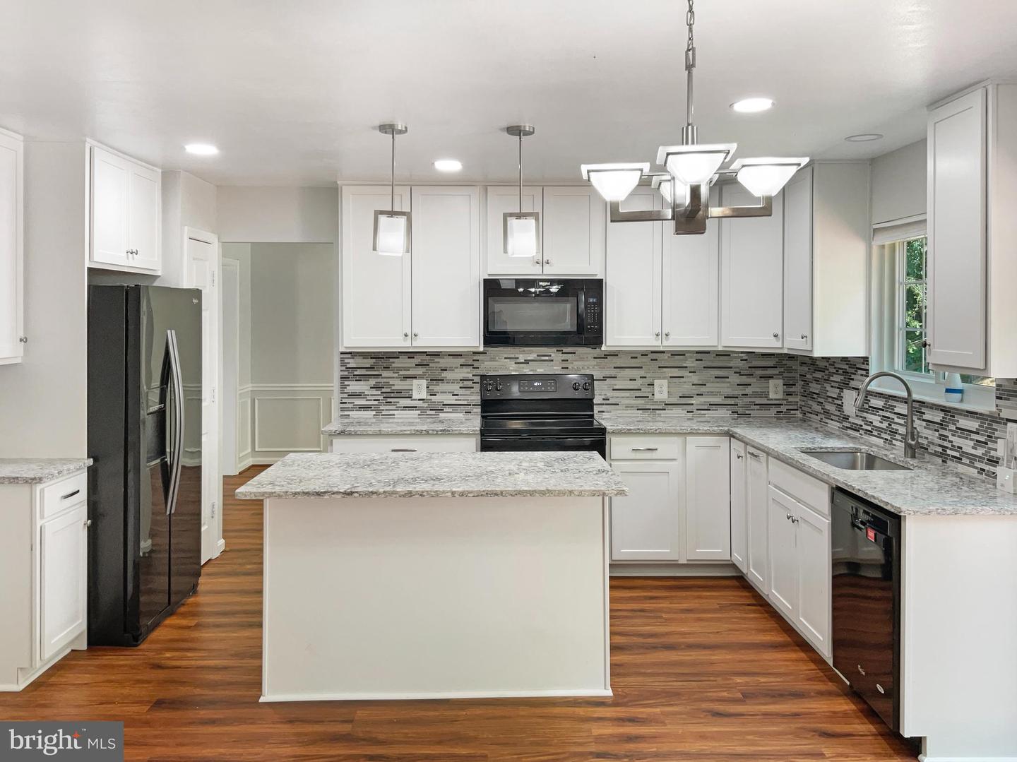 15346 BEVANWOOD DR, WOODBRIDGE, Virginia 22193, 4 Bedrooms Bedrooms, ,3 BathroomsBathrooms,Residential,For sale,15346 BEVANWOOD DR,VAPW2095170 MLS # VAPW2095170