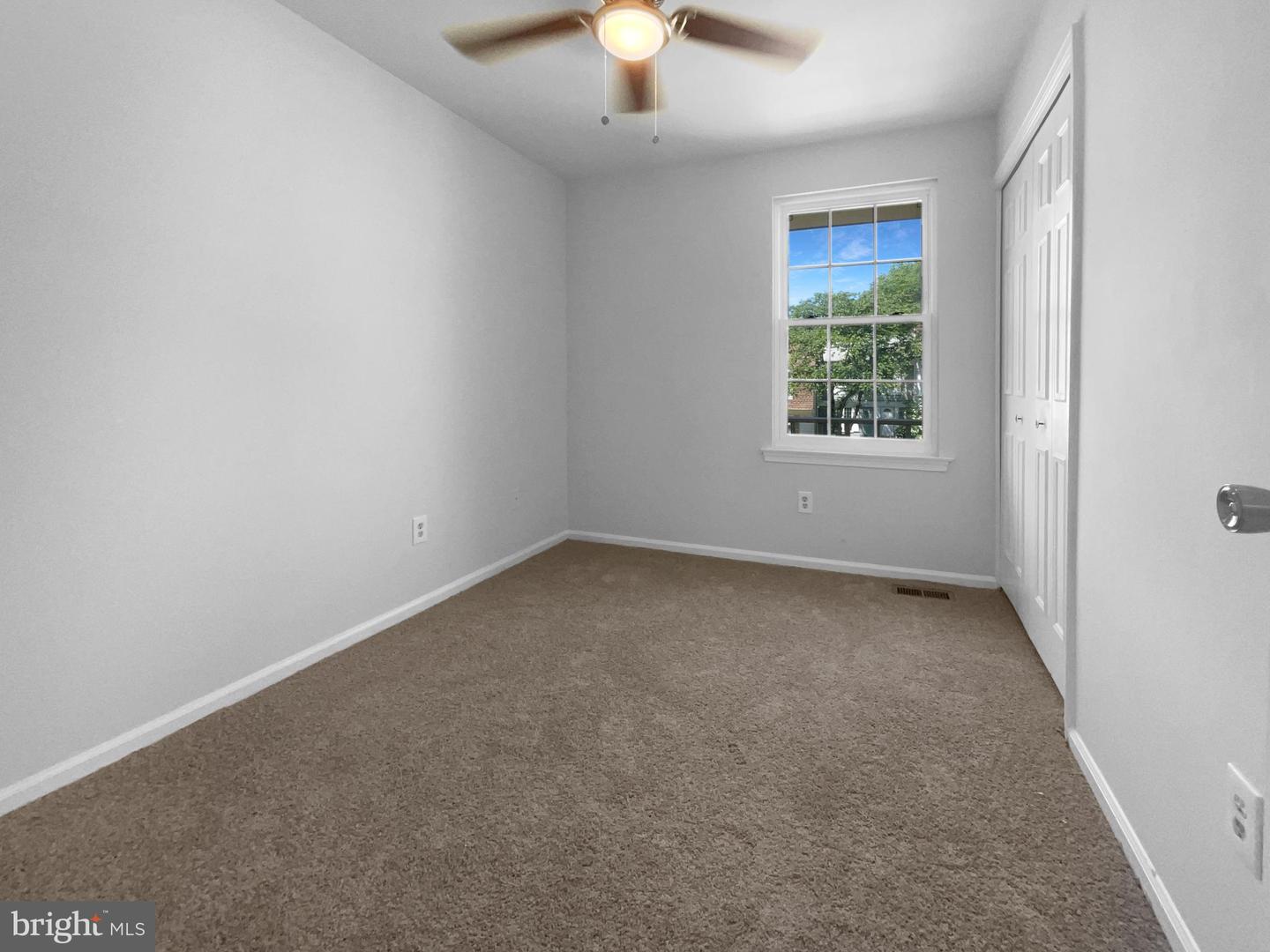 3252 TAYLOE CT, HERNDON, Virginia 20171, 3 Bedrooms Bedrooms, ,2 BathroomsBathrooms,Residential,For sale,3252 TAYLOE CT,VAFX2242206 MLS # VAFX2242206