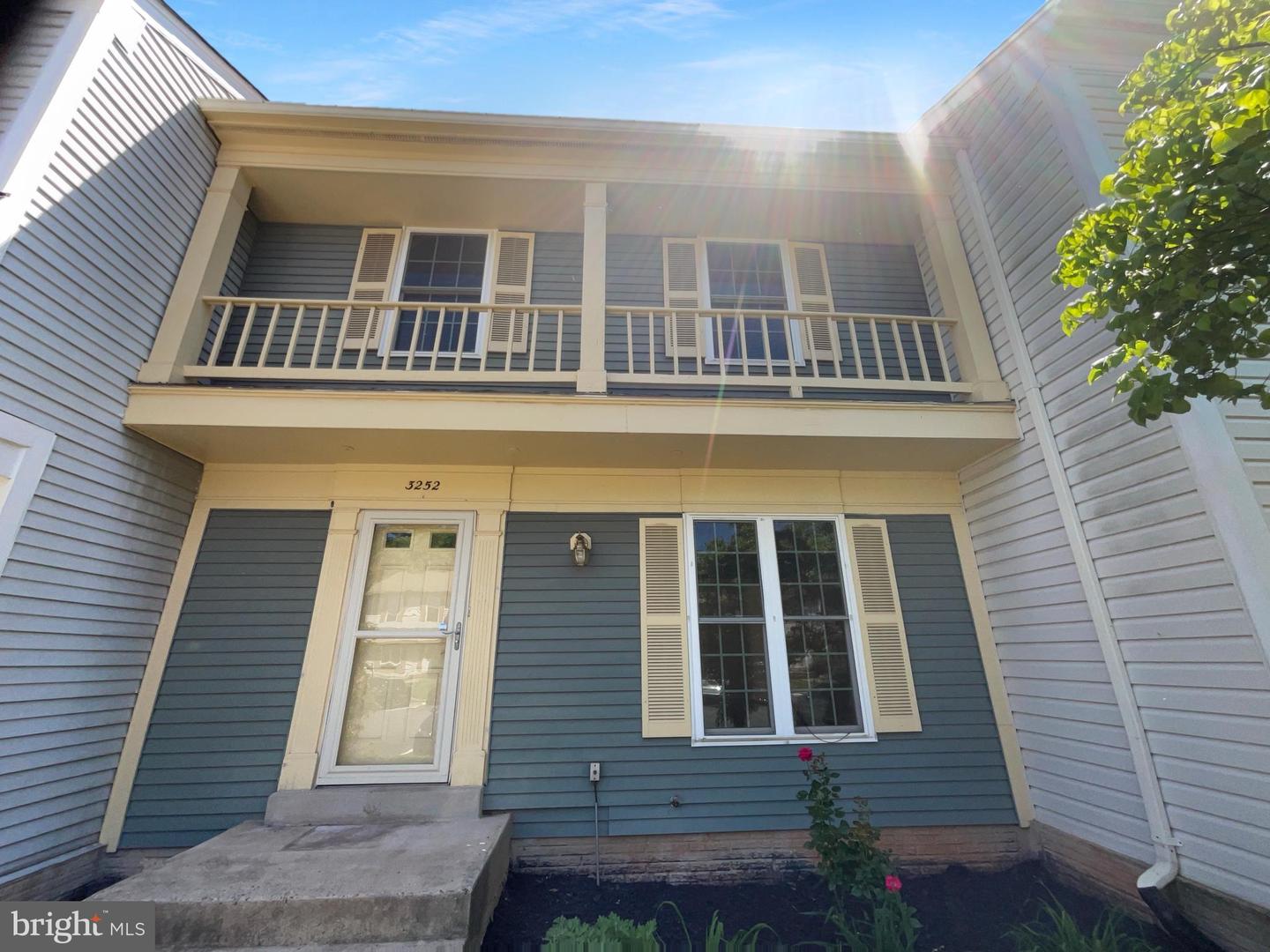 3252 TAYLOE CT, HERNDON, Virginia 20171, 3 Bedrooms Bedrooms, ,2 BathroomsBathrooms,Residential,For sale,3252 TAYLOE CT,VAFX2242206 MLS # VAFX2242206