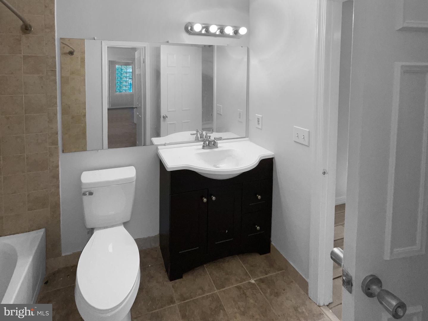 3252 TAYLOE CT, HERNDON, Virginia 20171, 3 Bedrooms Bedrooms, ,2 BathroomsBathrooms,Residential,For sale,3252 TAYLOE CT,VAFX2242206 MLS # VAFX2242206