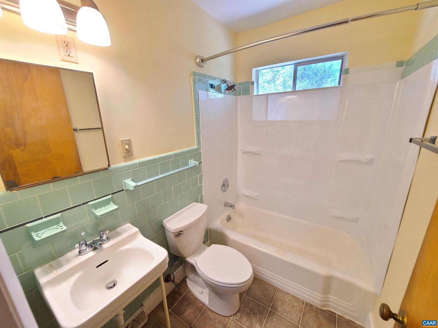 120 THOMAS DR, CHARLOTTESVILLE, Virginia 22911, 4 Bedrooms Bedrooms, ,3 BathroomsBathrooms,Residential,For sale,120 THOMAS DR,664739 MLS # 664739