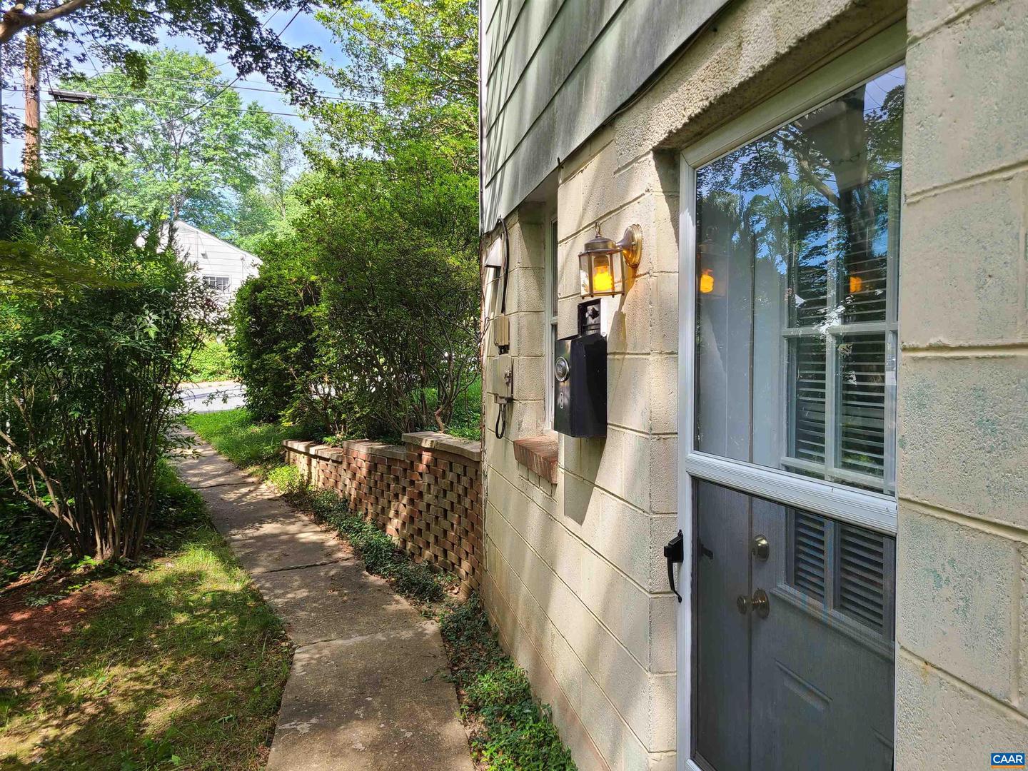 120 THOMAS DR, CHARLOTTESVILLE, Virginia 22911, 4 Bedrooms Bedrooms, ,3 BathroomsBathrooms,Residential,For sale,120 THOMAS DR,664739 MLS # 664739