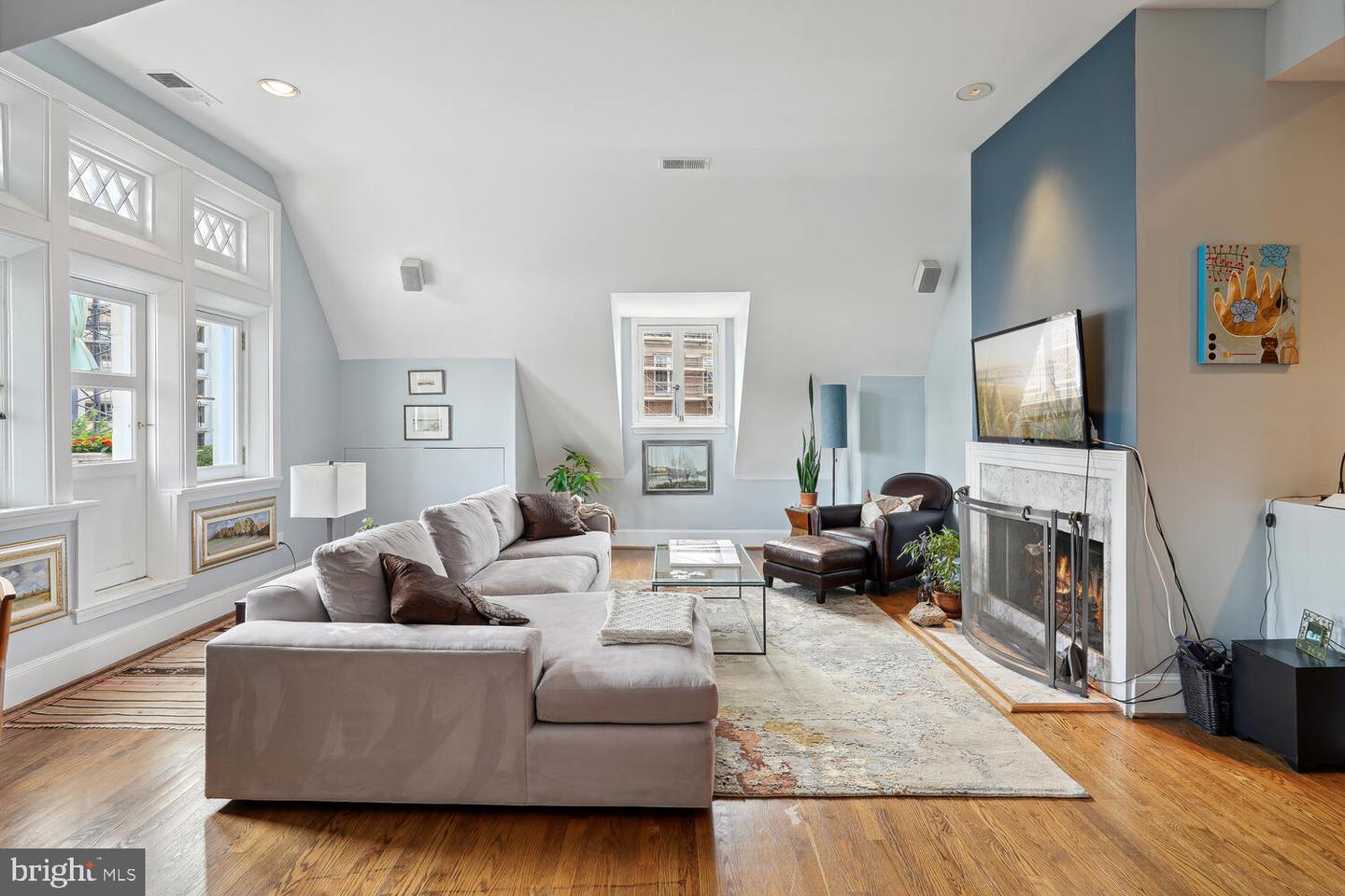 2001 19TH ST NW #10, WASHINGTON, District Of Columbia 20009, 2 Bedrooms Bedrooms, 5 Rooms Rooms,2 BathroomsBathrooms,Residential,For sale,2001 19TH ST NW #10,DCDC2201720 MLS # DCDC2201720