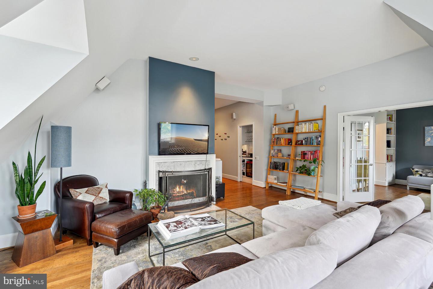 2001 19TH ST NW #10, WASHINGTON, District Of Columbia 20009, 2 Bedrooms Bedrooms, 5 Rooms Rooms,2 BathroomsBathrooms,Residential,For sale,2001 19TH ST NW #10,DCDC2201720 MLS # DCDC2201720