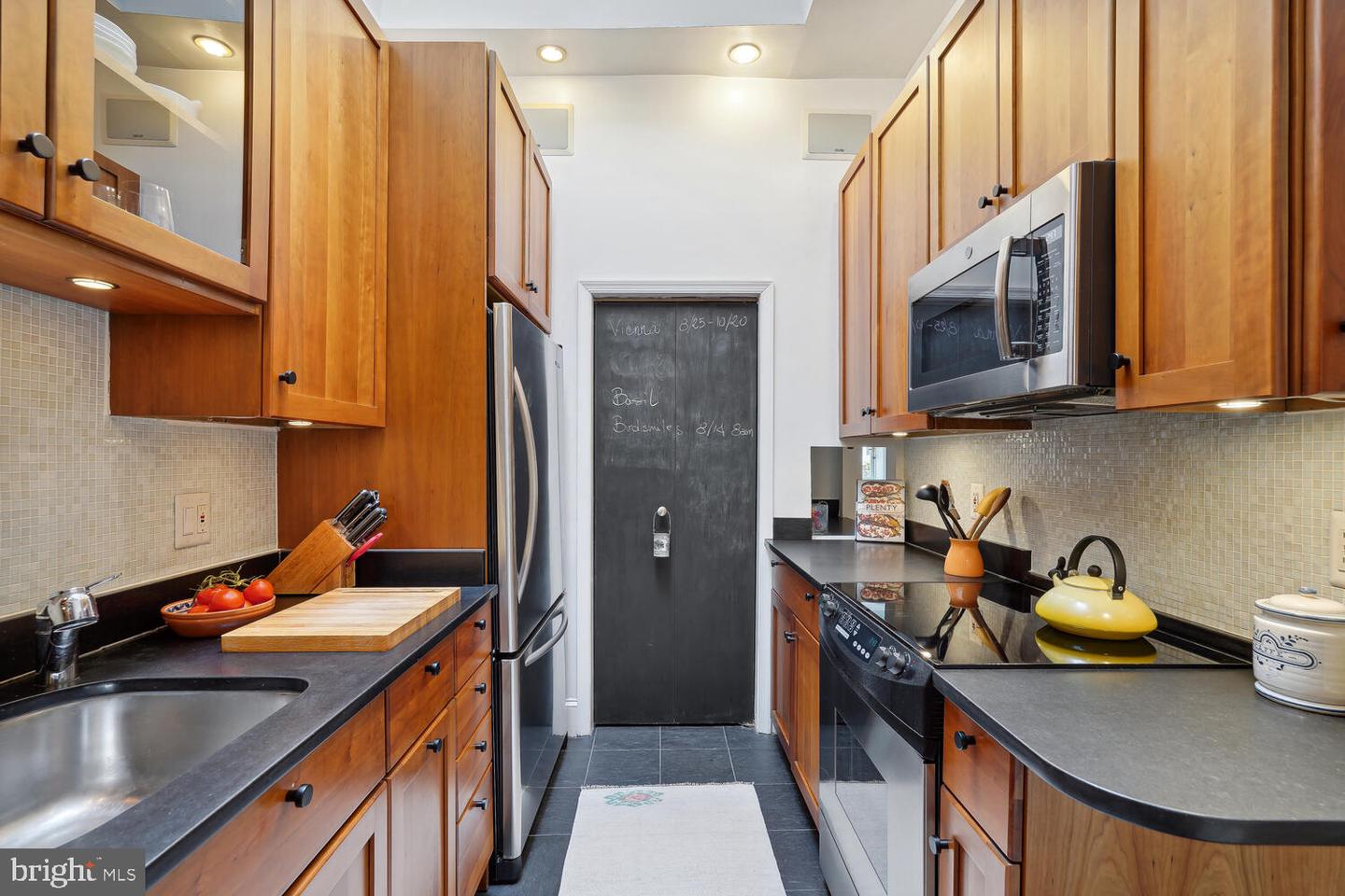 2001 19TH ST NW #10, WASHINGTON, District Of Columbia 20009, 2 Bedrooms Bedrooms, 5 Rooms Rooms,2 BathroomsBathrooms,Residential,For sale,2001 19TH ST NW #10,DCDC2201720 MLS # DCDC2201720