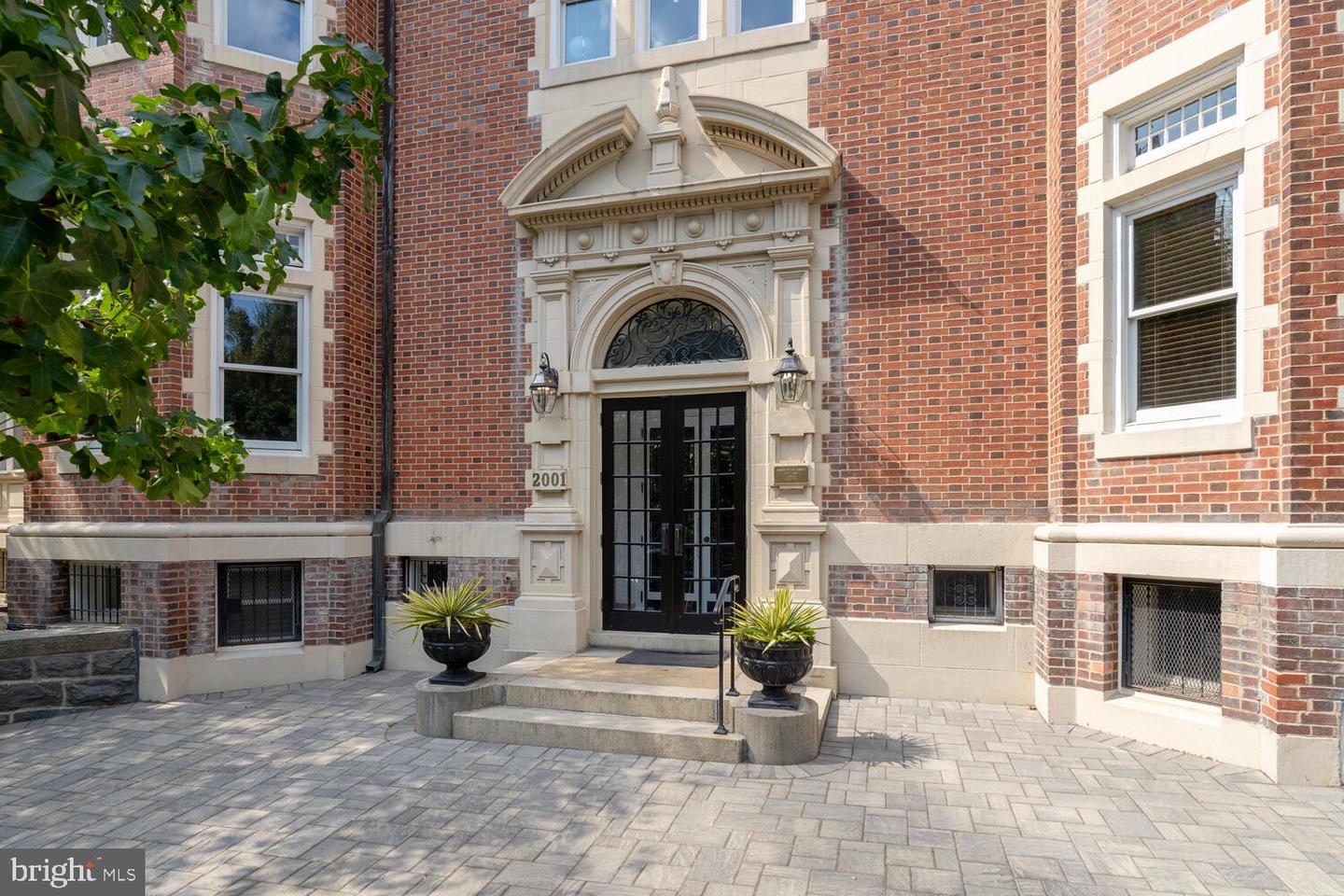 2001 19TH ST NW #10, WASHINGTON, District Of Columbia 20009, 2 Bedrooms Bedrooms, 5 Rooms Rooms,2 BathroomsBathrooms,Residential,For sale,2001 19TH ST NW #10,DCDC2201720 MLS # DCDC2201720