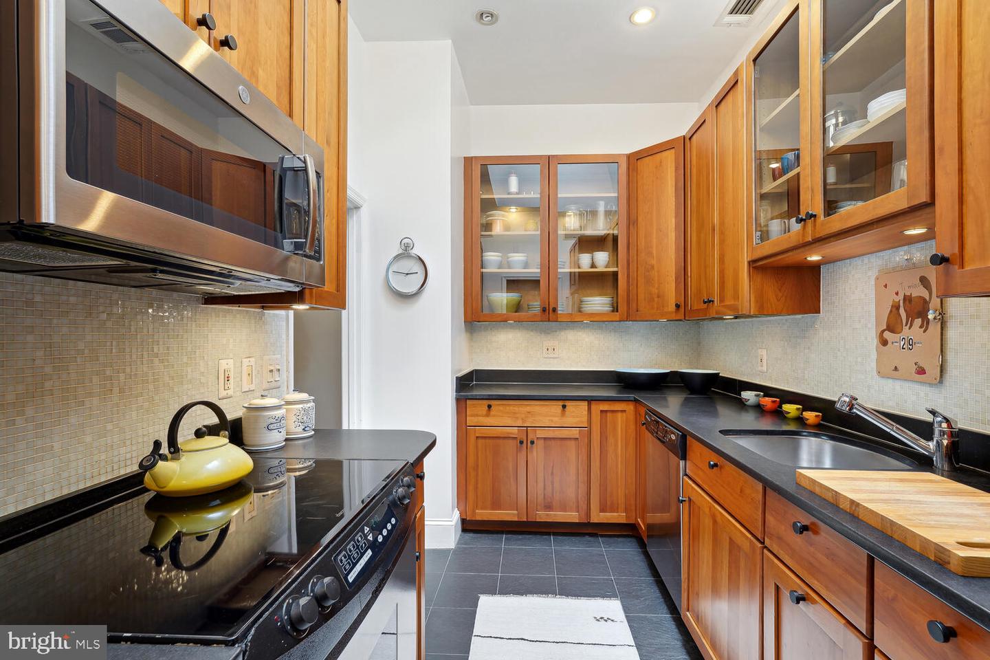 2001 19TH ST NW #10, WASHINGTON, District Of Columbia 20009, 2 Bedrooms Bedrooms, 5 Rooms Rooms,2 BathroomsBathrooms,Residential,For sale,2001 19TH ST NW #10,DCDC2201720 MLS # DCDC2201720