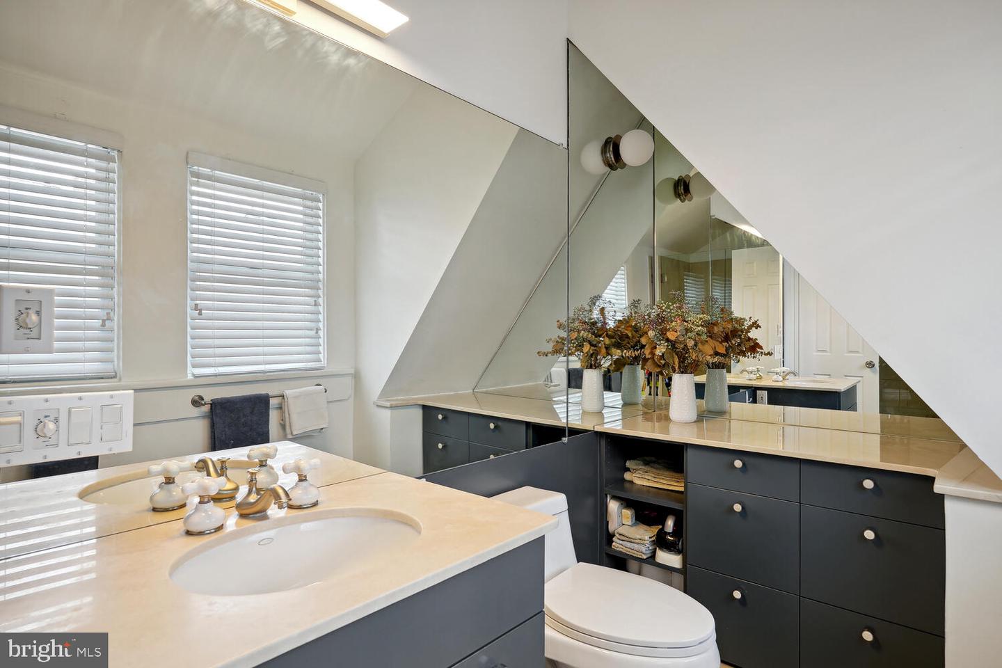 2001 19TH ST NW #10, WASHINGTON, District Of Columbia 20009, 2 Bedrooms Bedrooms, 5 Rooms Rooms,2 BathroomsBathrooms,Residential,For sale,2001 19TH ST NW #10,DCDC2201720 MLS # DCDC2201720