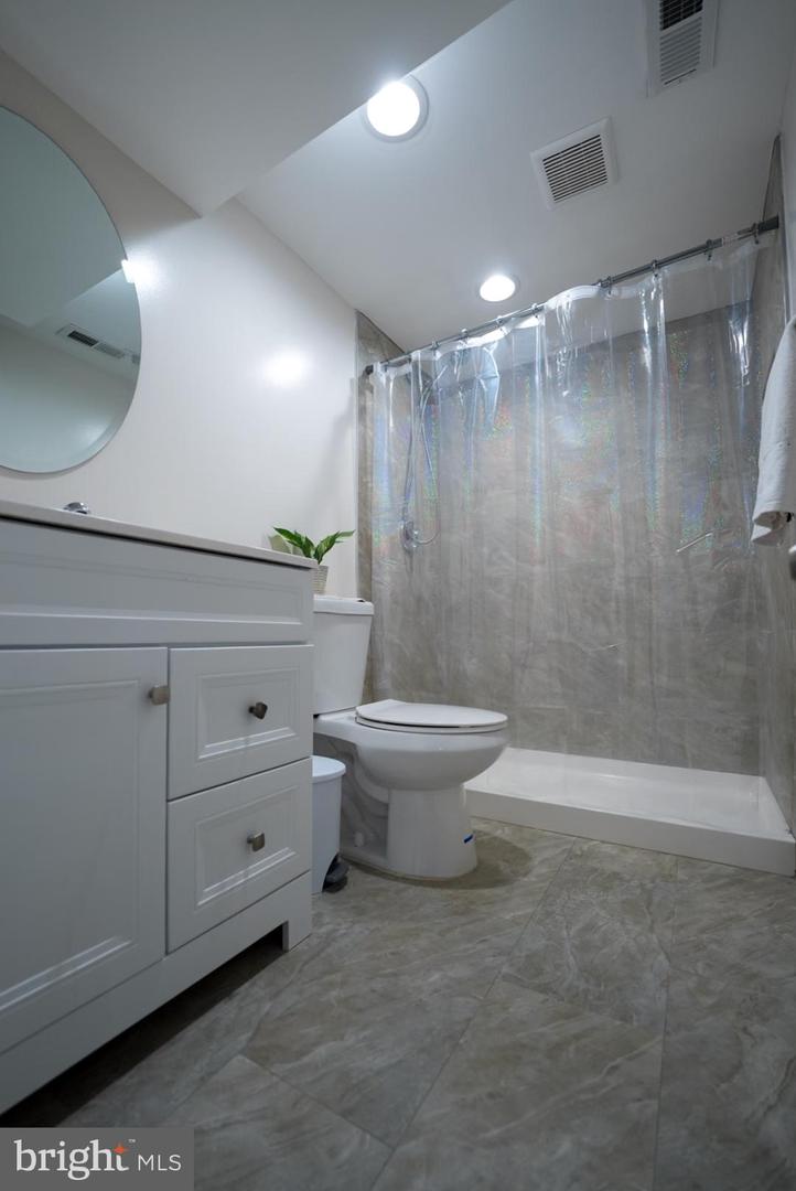 15 JUGGINS RD, STAFFORD, Virginia 22556, 4 Bedrooms Bedrooms, ,3 BathroomsBathrooms,Residential,For sale,15 JUGGINS RD,VAST2039052 MLS # VAST2039052
