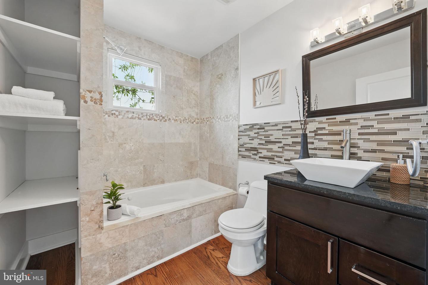 2300 17TH ST NW, WASHINGTON, District Of Columbia 20009, 6 Bedrooms Bedrooms, ,6 BathroomsBathrooms,Residential,For sale,2300 17TH ST NW,DCDC2201776 MLS # DCDC2201776