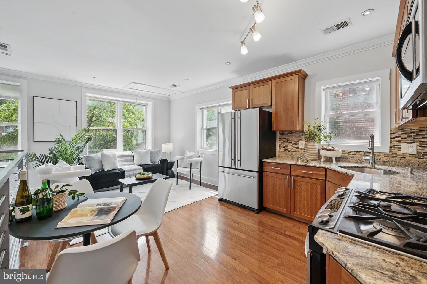 2300 17TH ST NW, WASHINGTON, District Of Columbia 20009, 6 Bedrooms Bedrooms, ,6 BathroomsBathrooms,Residential,For sale,2300 17TH ST NW,DCDC2201776 MLS # DCDC2201776