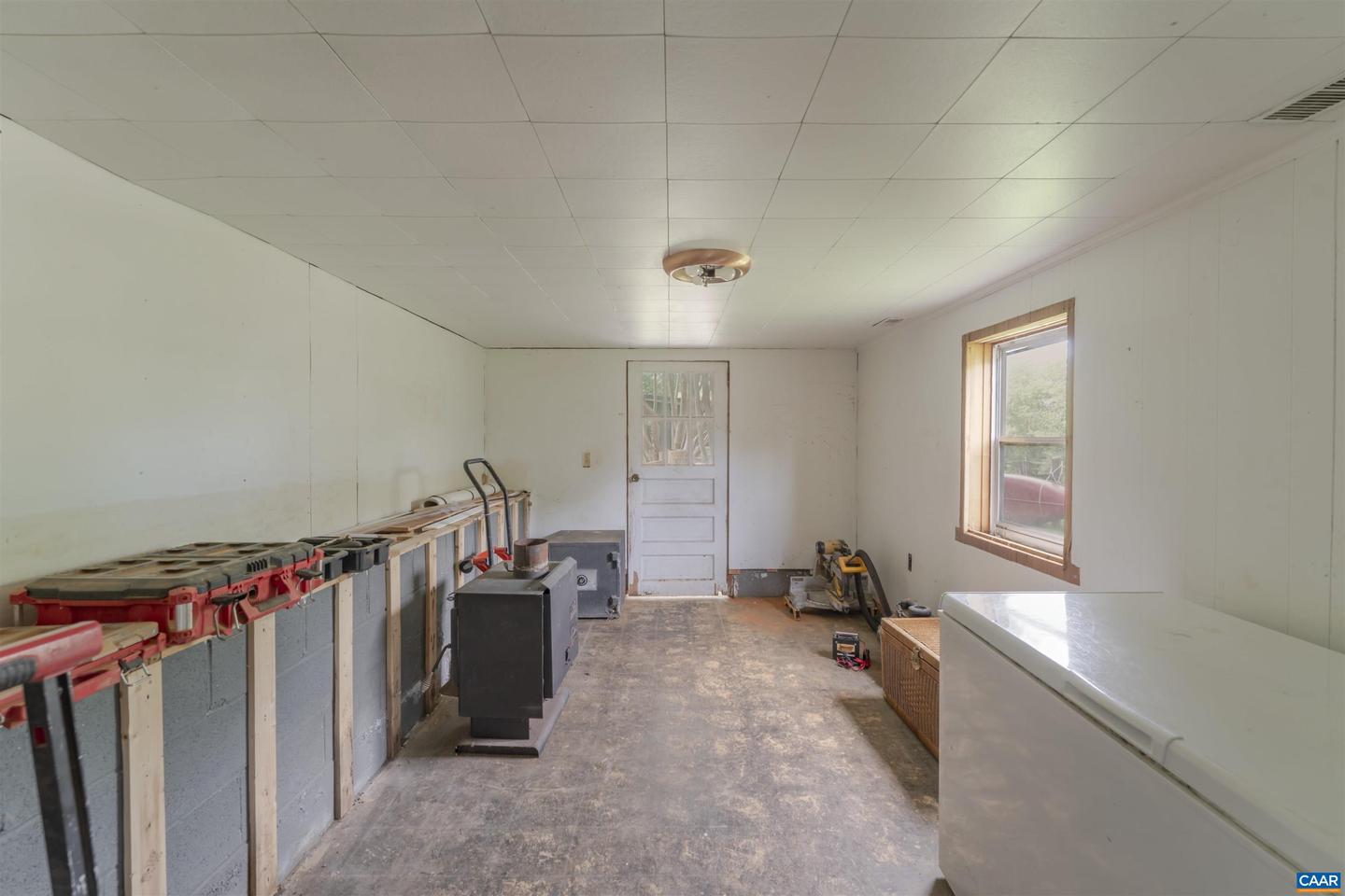 5072 SCOTTSVILLE RD, CHARLOTTESVILLE, Virginia 22902, 3 Bedrooms Bedrooms, ,1 BathroomBathrooms,Residential,For sale,5072 SCOTTSVILLE RD,664789 MLS # 664789