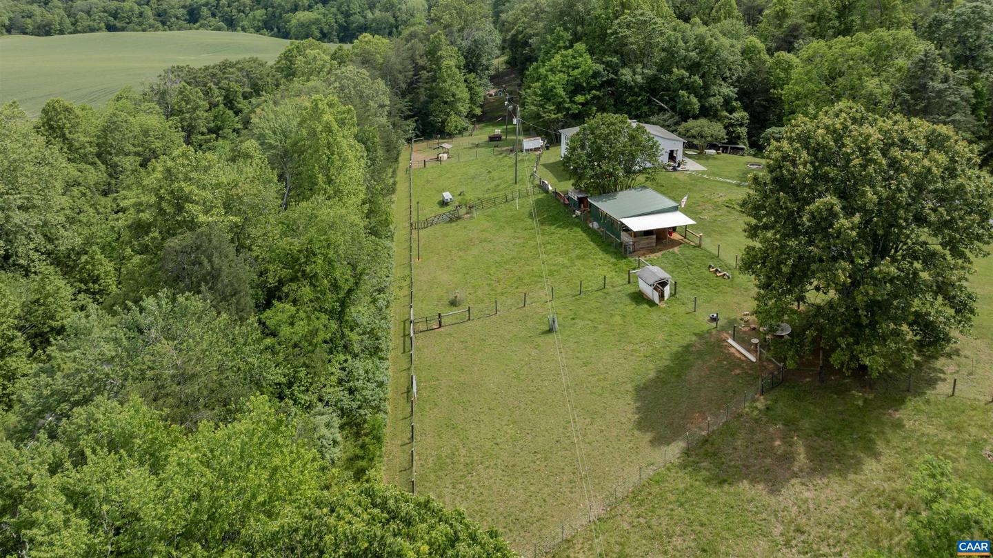 5072 SCOTTSVILLE RD, CHARLOTTESVILLE, Virginia 22902, 3 Bedrooms Bedrooms, ,1 BathroomBathrooms,Residential,For sale,5072 SCOTTSVILLE RD,664789 MLS # 664789