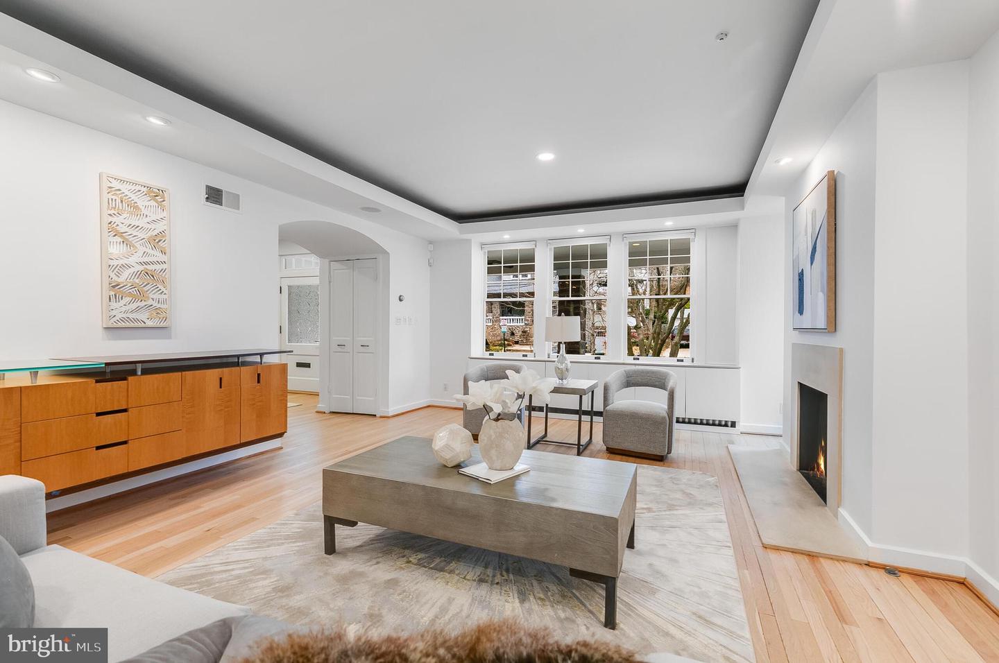 2950 MACOMB ST NW, WASHINGTON, District Of Columbia 20008, 6 Bedrooms Bedrooms, ,4 BathroomsBathrooms,Residential,For sale,2950 MACOMB ST NW,DCDC2201786 MLS # DCDC2201786