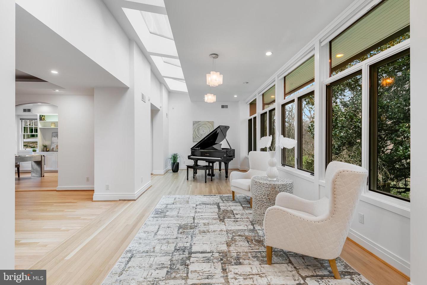 2950 MACOMB ST NW, WASHINGTON, District Of Columbia 20008, 6 Bedrooms Bedrooms, ,4 BathroomsBathrooms,Residential,For sale,2950 MACOMB ST NW,DCDC2201786 MLS # DCDC2201786