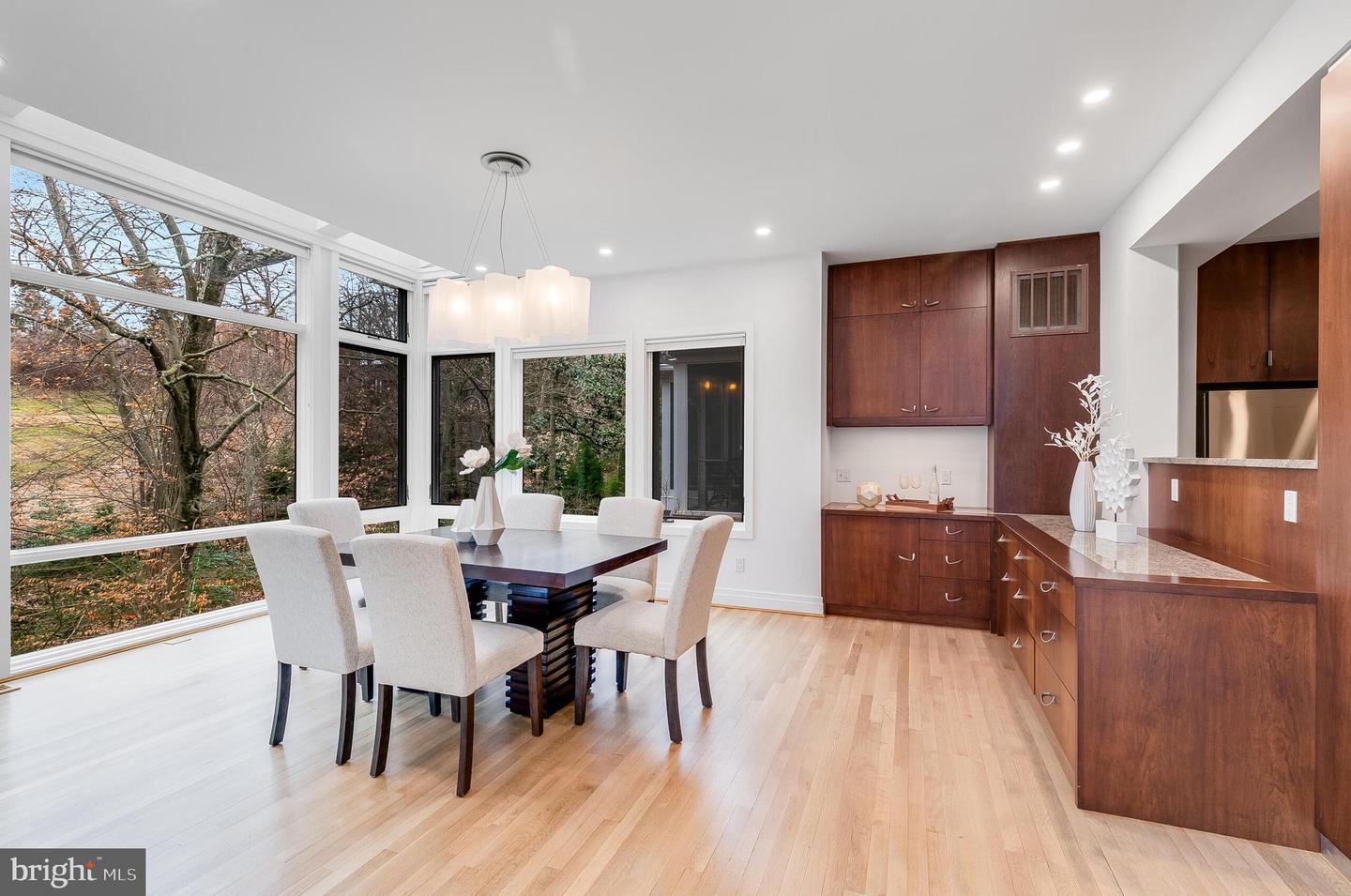 2950 MACOMB ST NW, WASHINGTON, District Of Columbia 20008, 6 Bedrooms Bedrooms, ,4 BathroomsBathrooms,Residential,For sale,2950 MACOMB ST NW,DCDC2201786 MLS # DCDC2201786