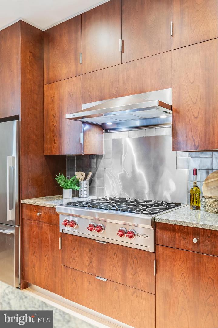 2950 MACOMB ST NW, WASHINGTON, District Of Columbia 20008, 6 Bedrooms Bedrooms, ,4 BathroomsBathrooms,Residential,For sale,2950 MACOMB ST NW,DCDC2201786 MLS # DCDC2201786